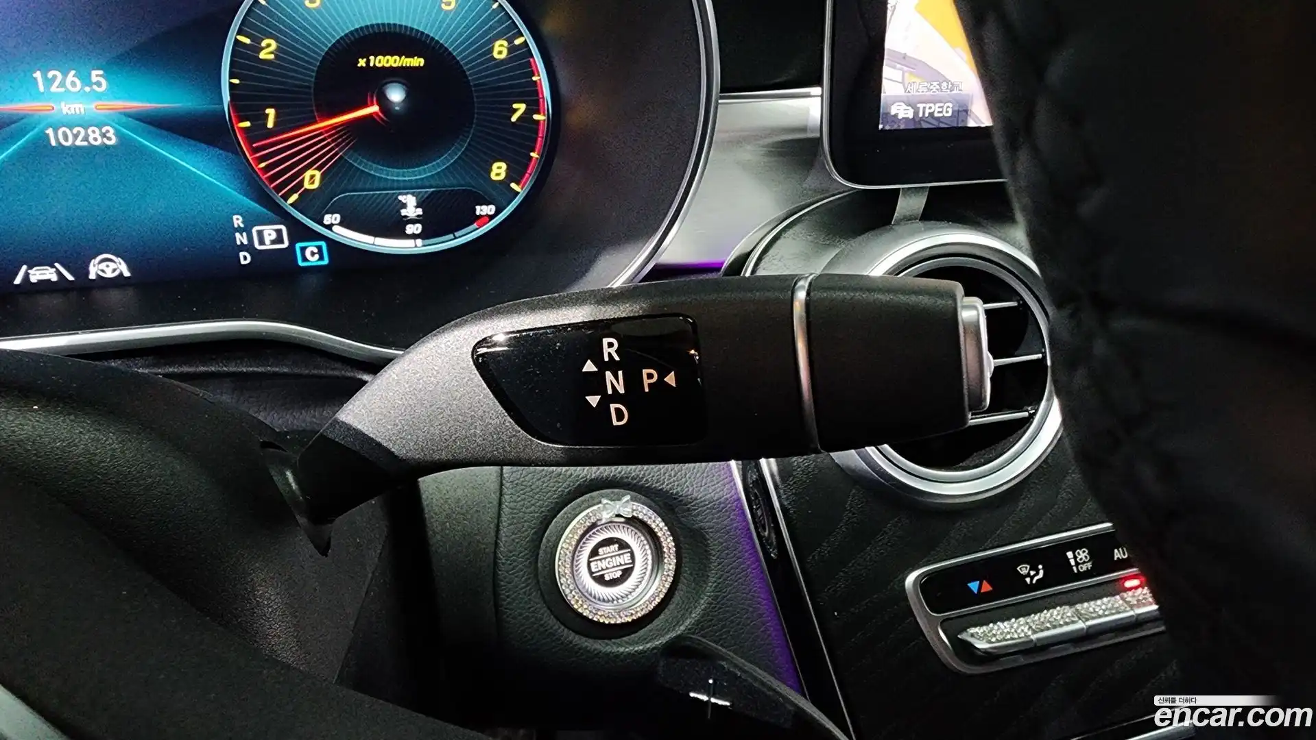 C-Class Mercedes-Benz 2021.4-INNER-009