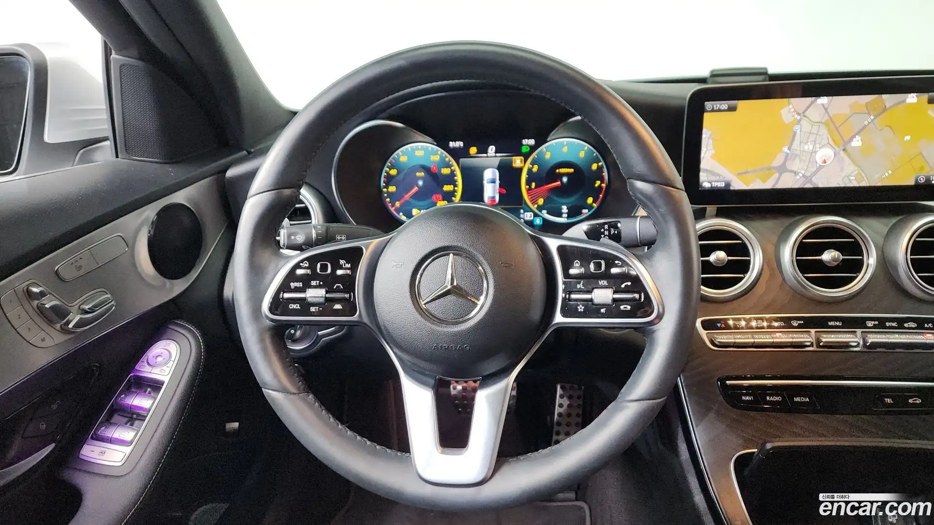 C-Class Mercedes-Benz 2021.4-OPTION-017