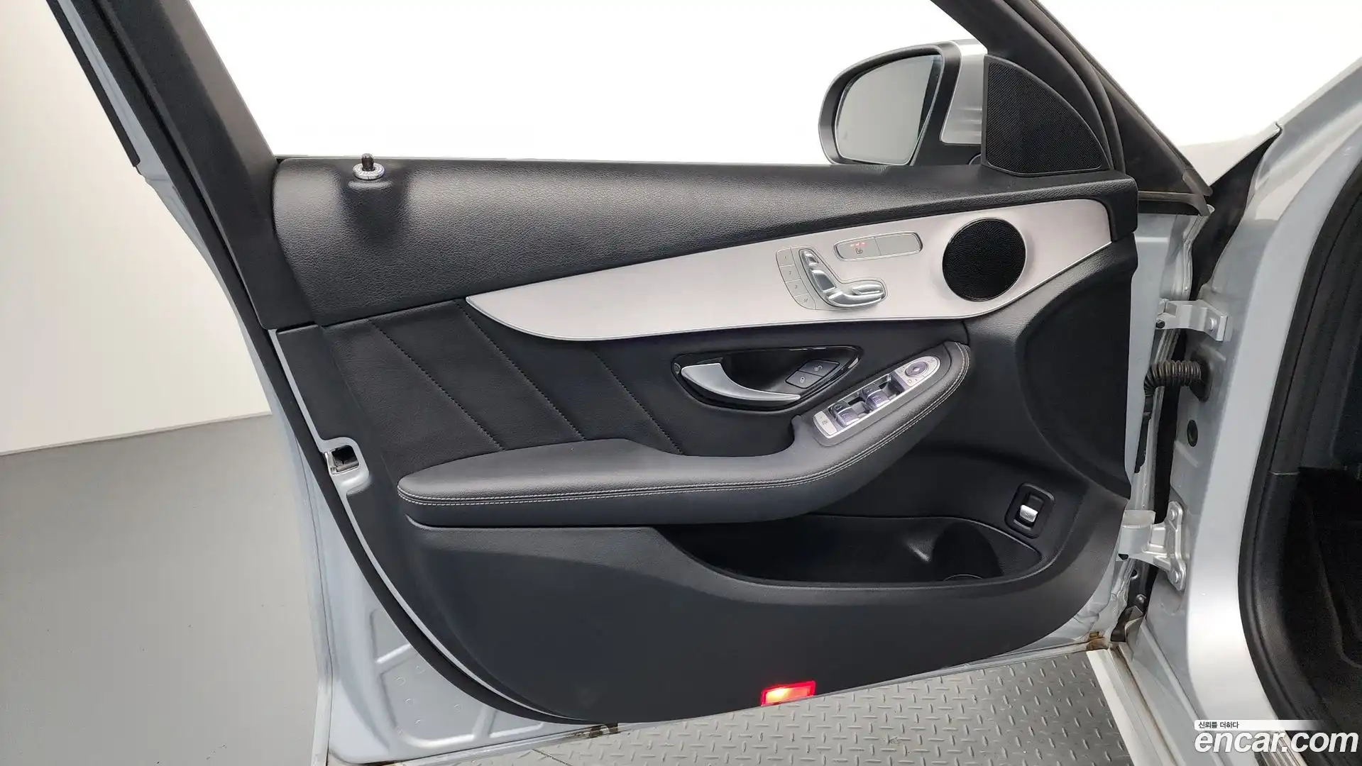 C-Class Mercedes-Benz 2021.4-INNER-034