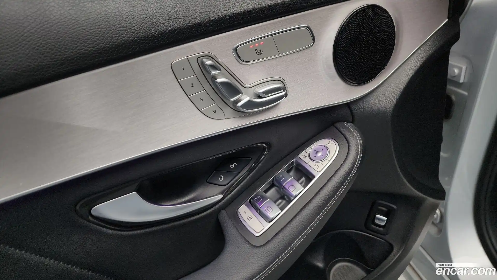 C-Class Mercedes-Benz 2021.4-OPTION-047