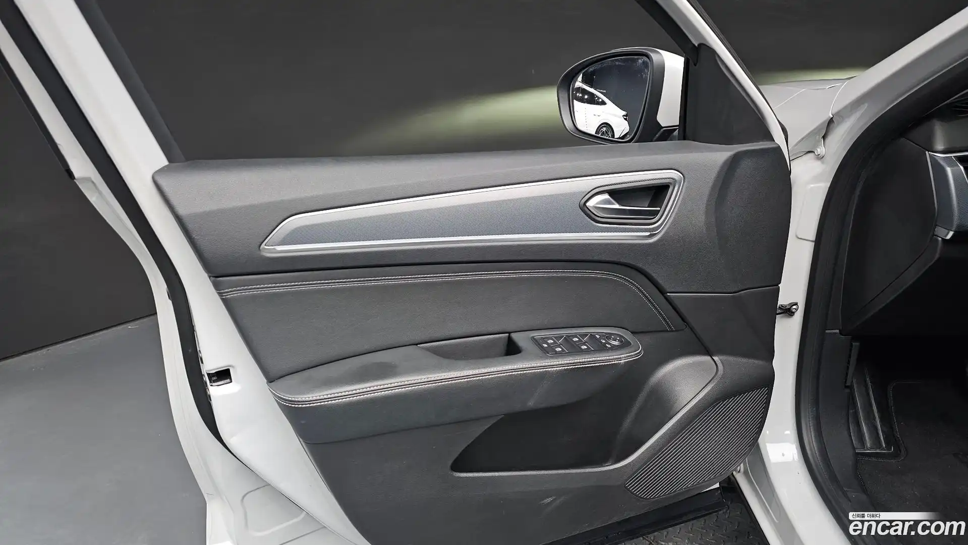 XM3 Renault Korea 2020.10-INNER-034