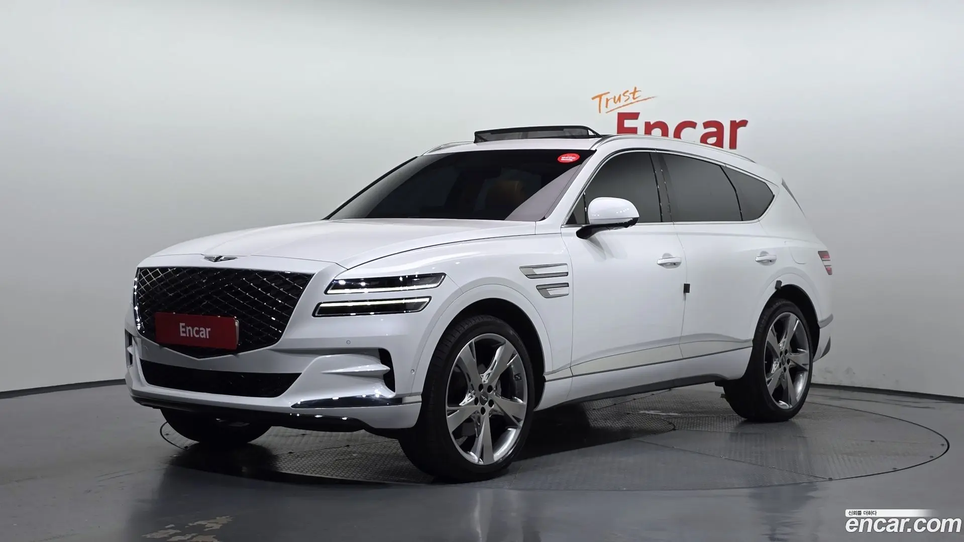 Main__Slider__Photo:GV80 Genesis 2021.3-0