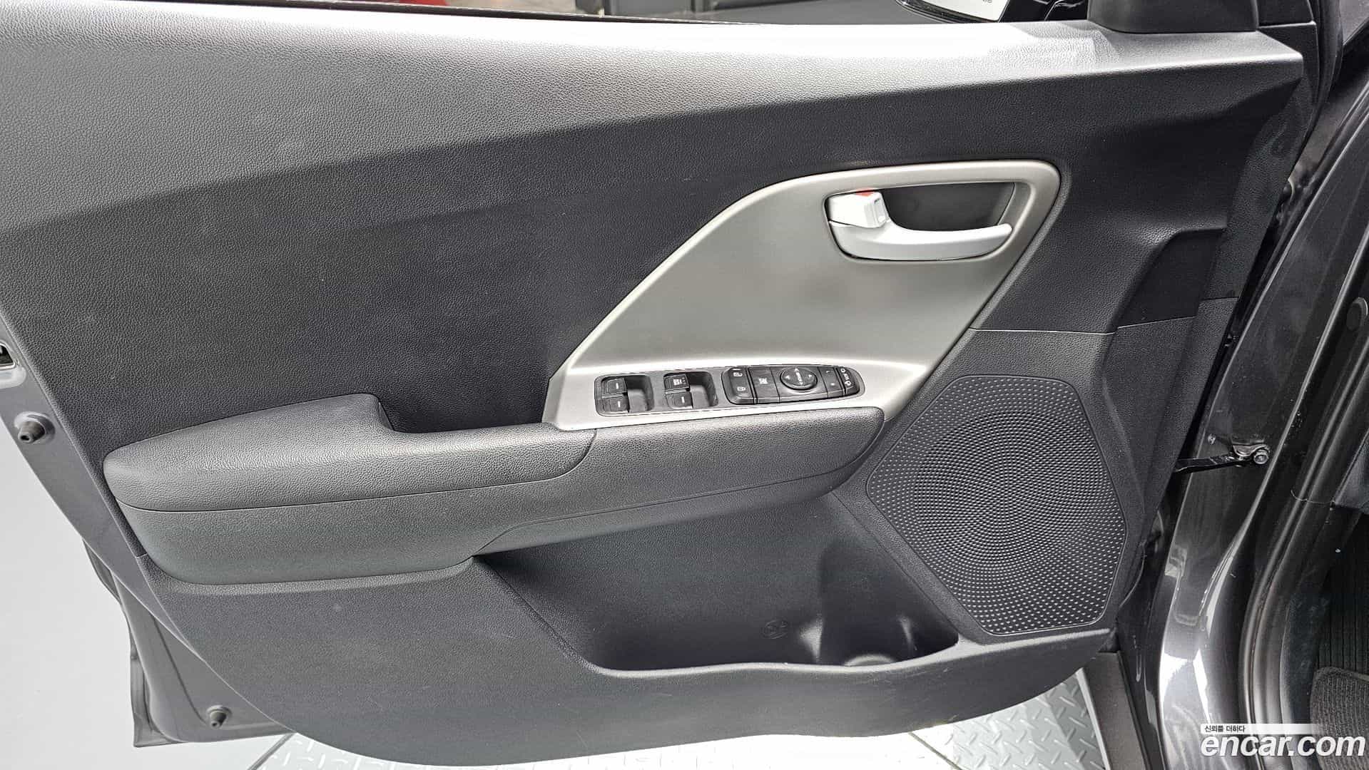 Niro Kia 2020.5-INNER-034