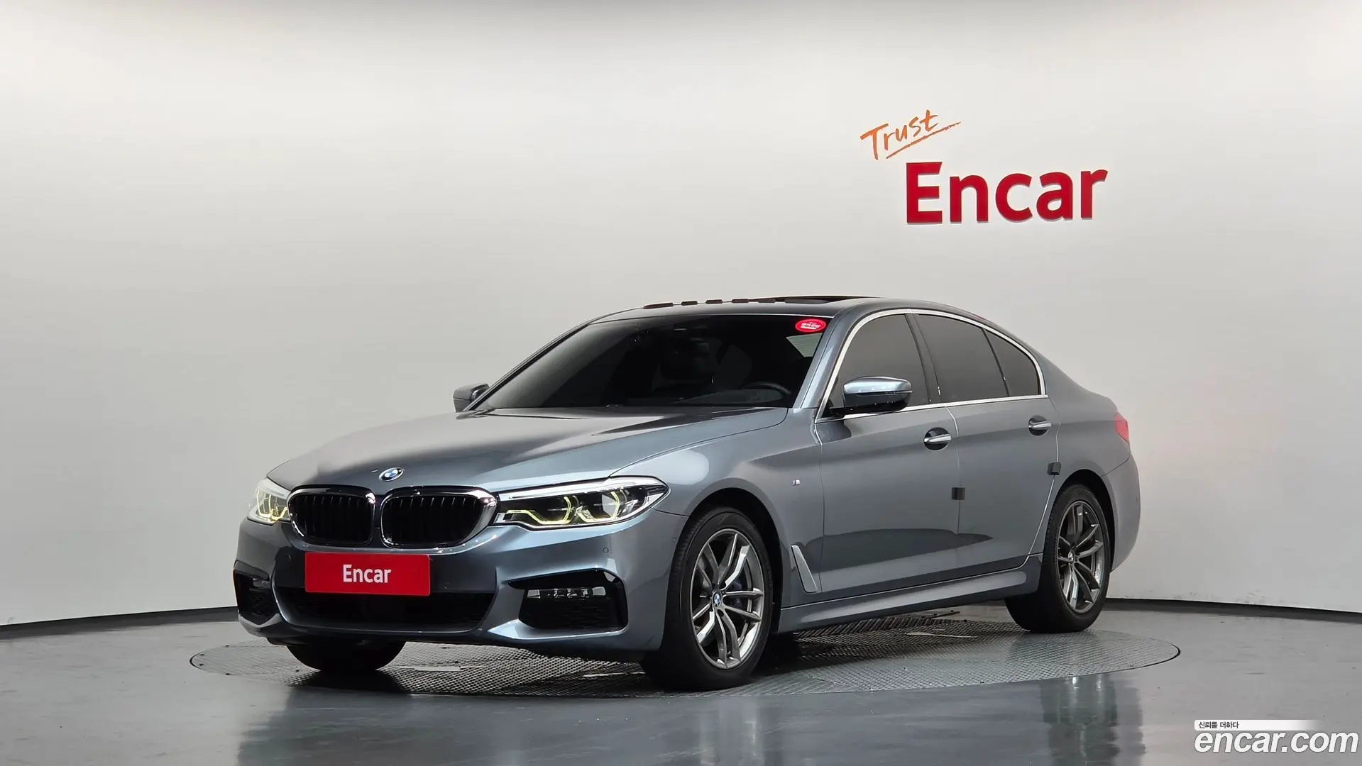 Main__Slider__Photo:5-Series BMW 2017.11-0