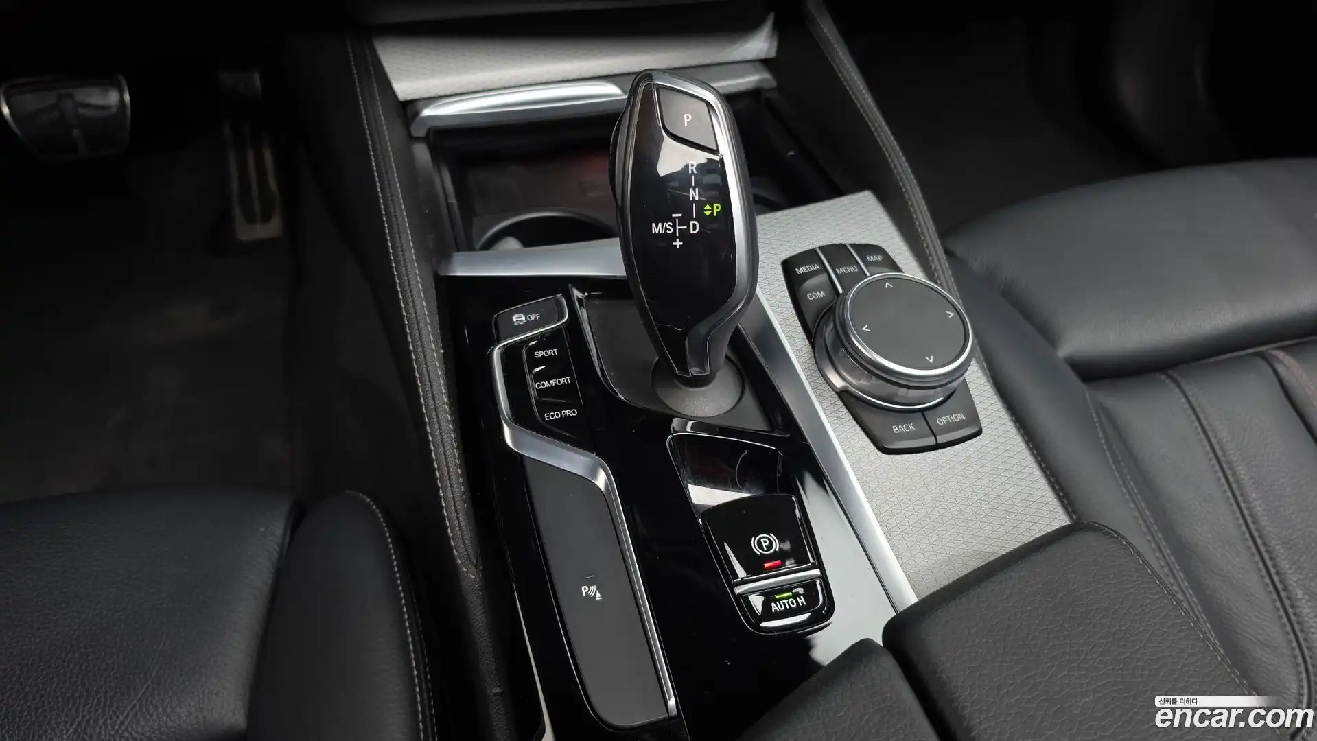 5-Series BMW 2017.11-INNER-009