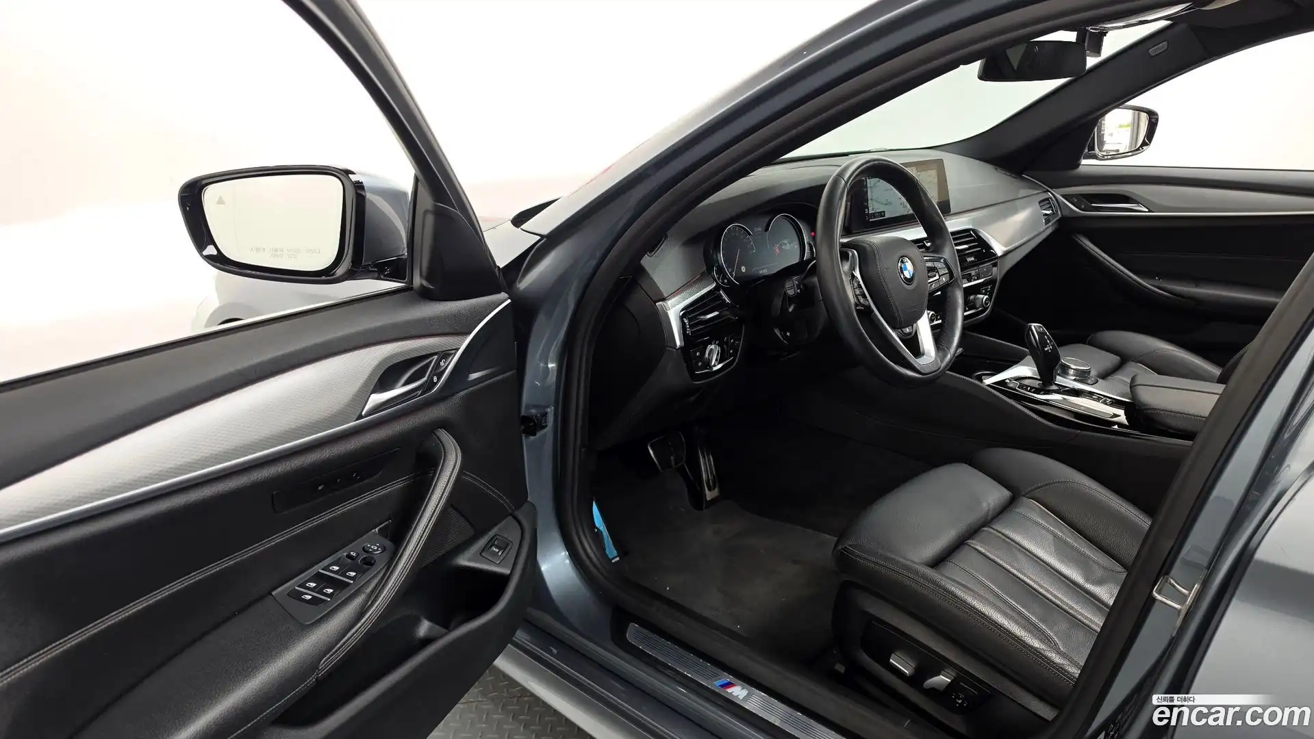 5-Series BMW 2017.11-INNER-010