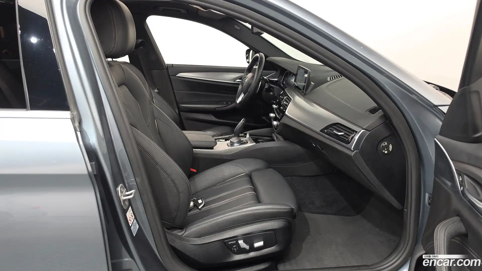5-Series BMW 2017.11-INNER-036