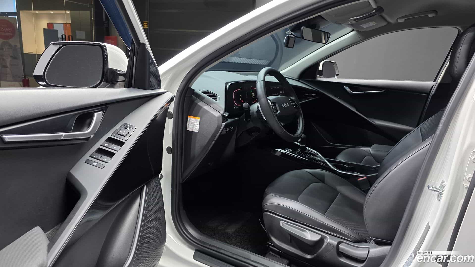 Niro Kia 2022.3-INNER-010