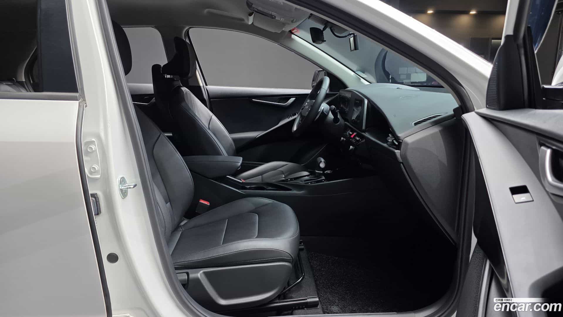 Niro Kia 2022.3-INNER-036