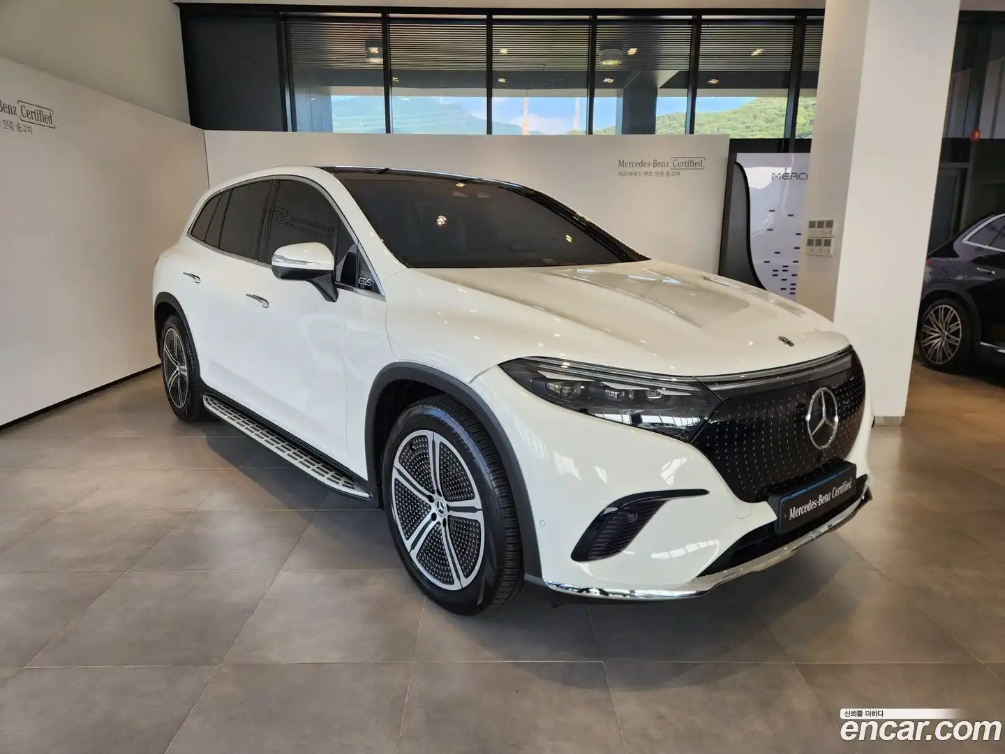 EQS Mercedes-Benz 2023.11-OUTER-002
