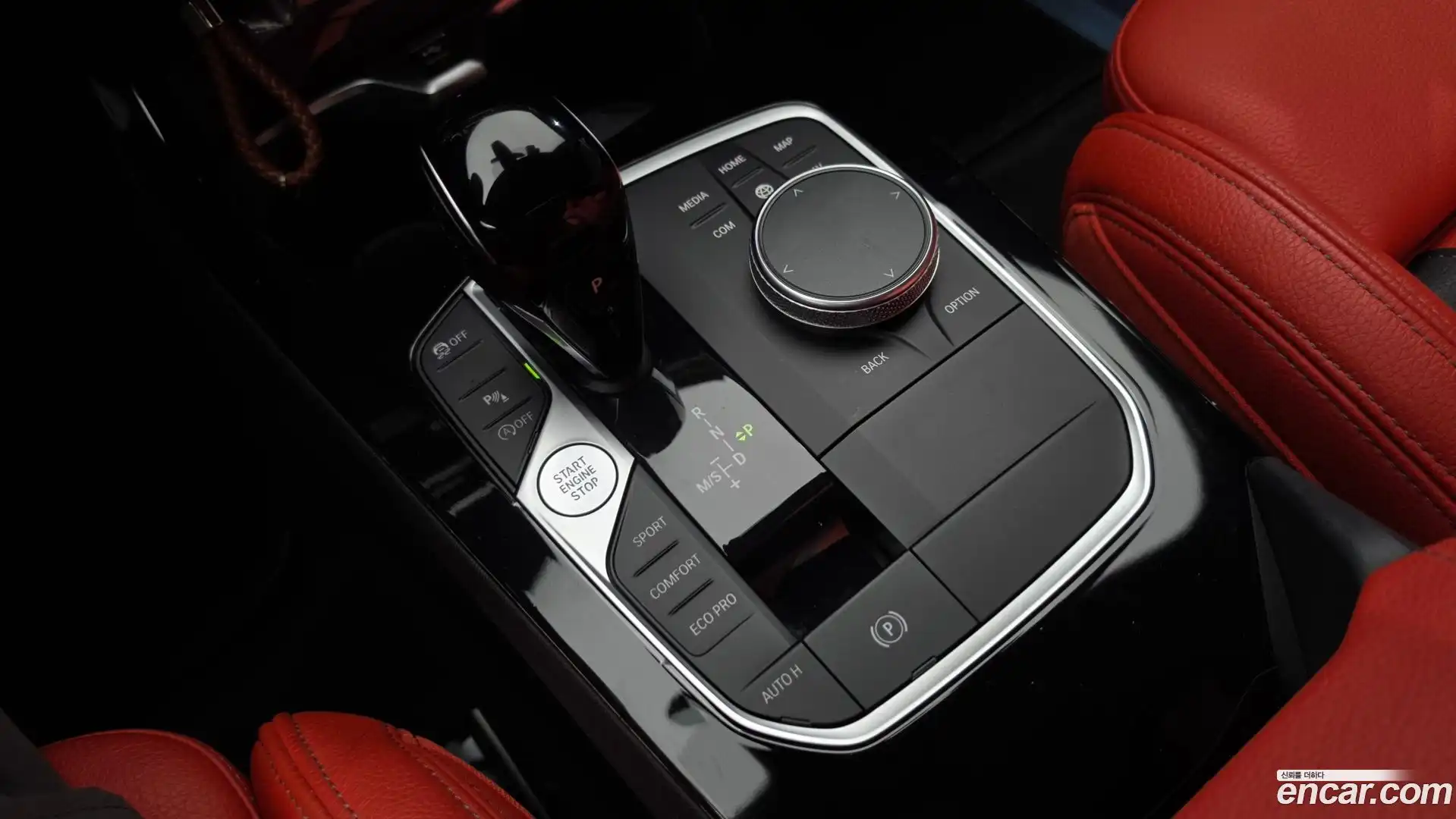 1-Series BMW 2023.8-INNER-009