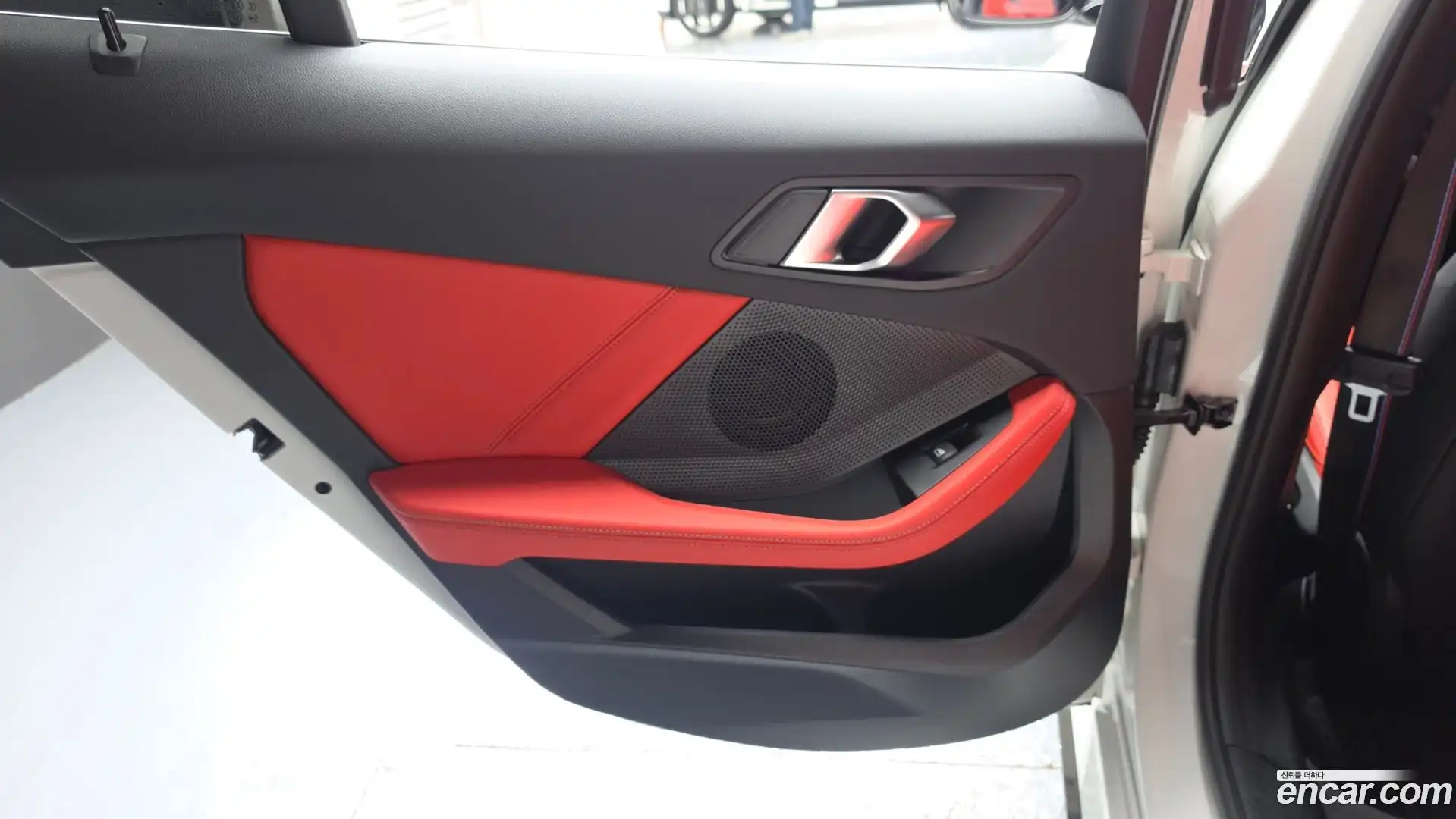 1-Series BMW 2023.8-INNER-035