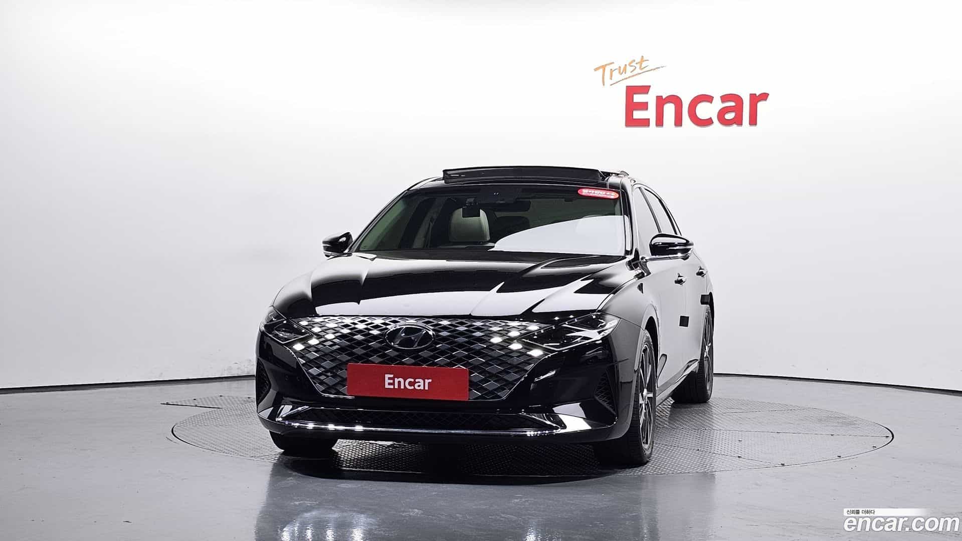 Grandeur Hyundai 2022.10-OUTER-003