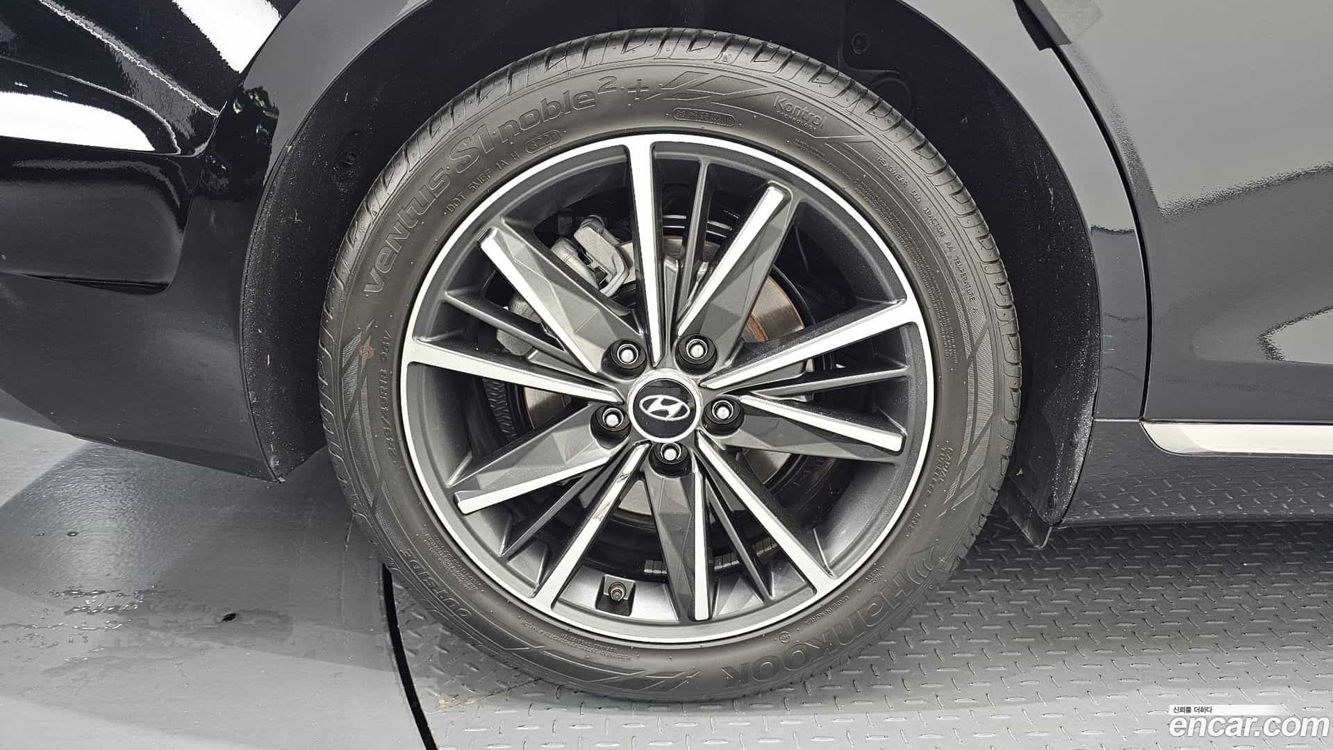 Grandeur Hyundai 2022.10-OUTER-005