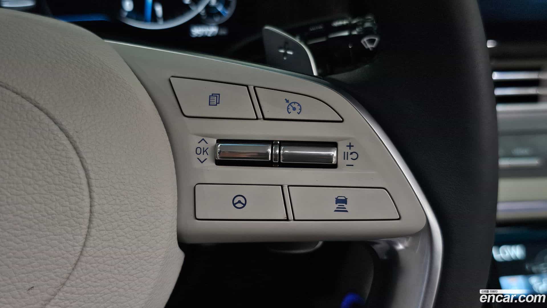 Grandeur Hyundai 2022.10-OPTION-015