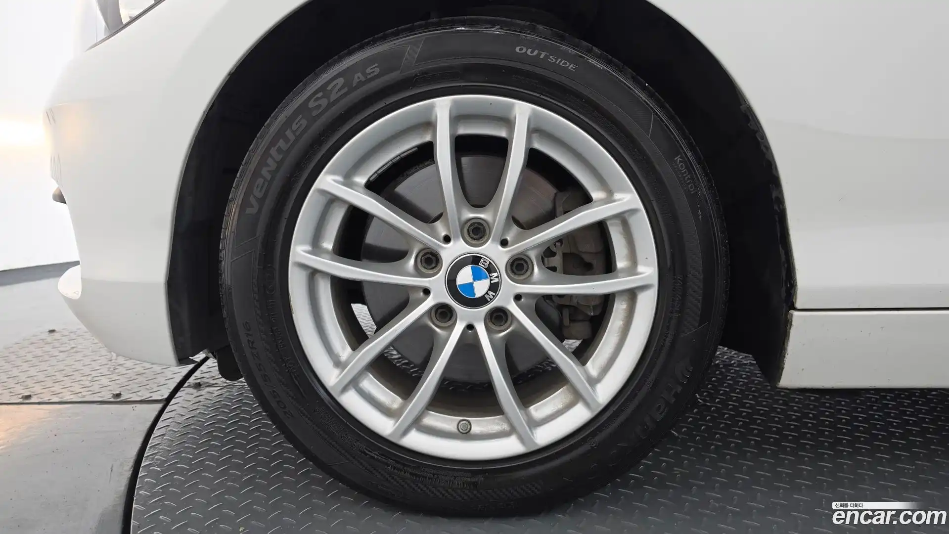 1-Series BMW 2017.4-OUTER-005