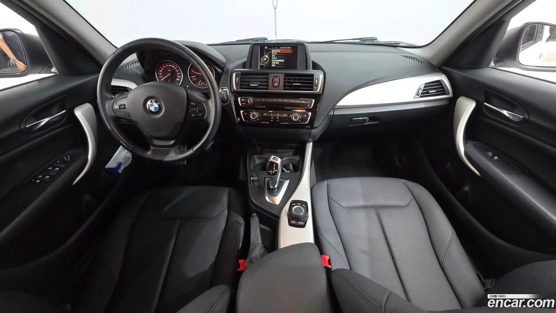 1-Series BMW 2017.4-INNER-007