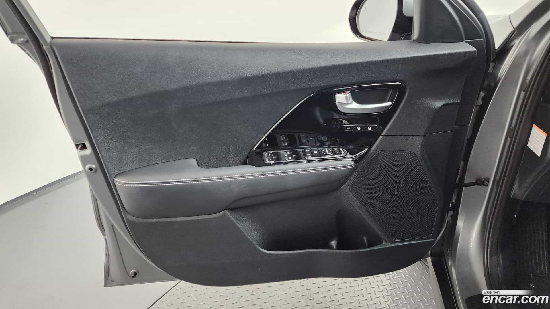 Niro Kia 2021.8-INNER-034