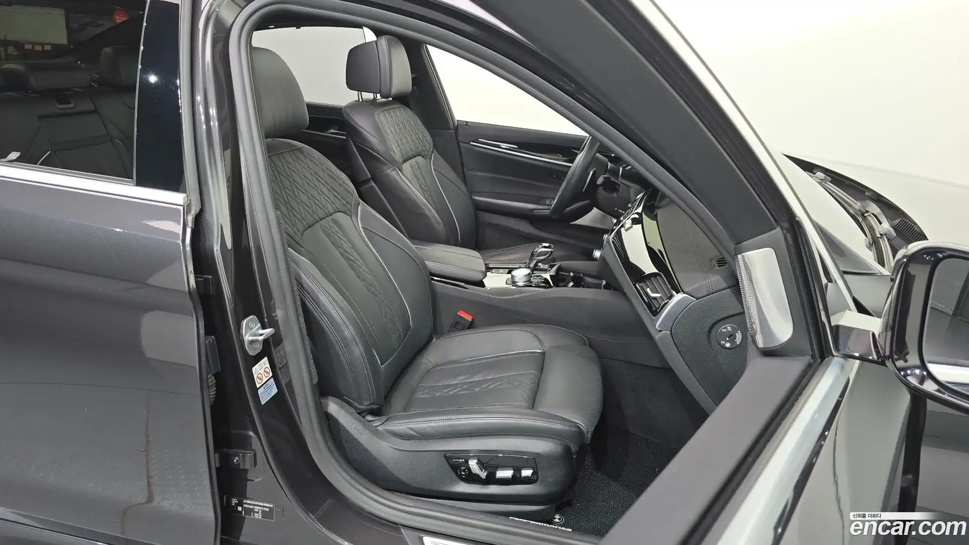 5-Series BMW 2019.7-INNER-036