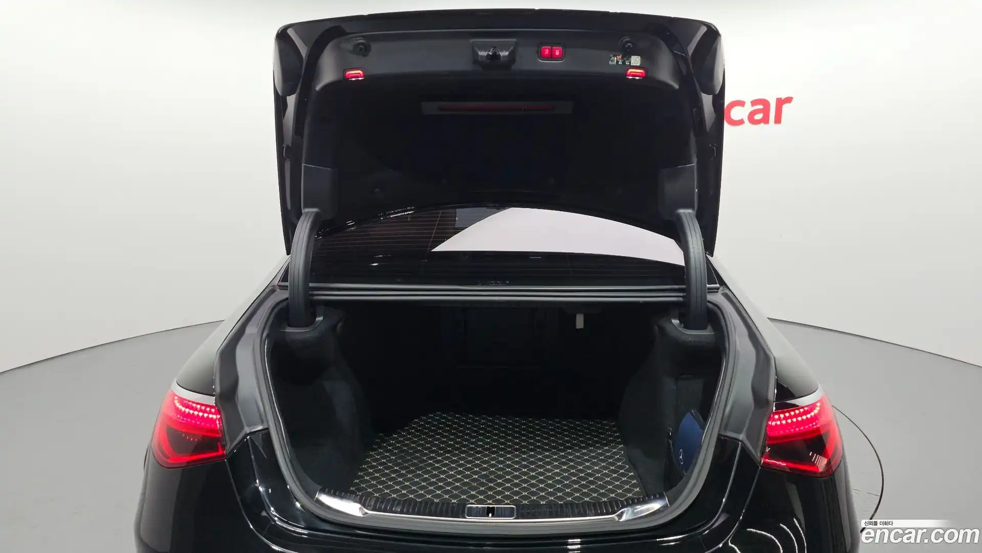 S-Class Mercedes-Benz 2022.1-OPTION-024