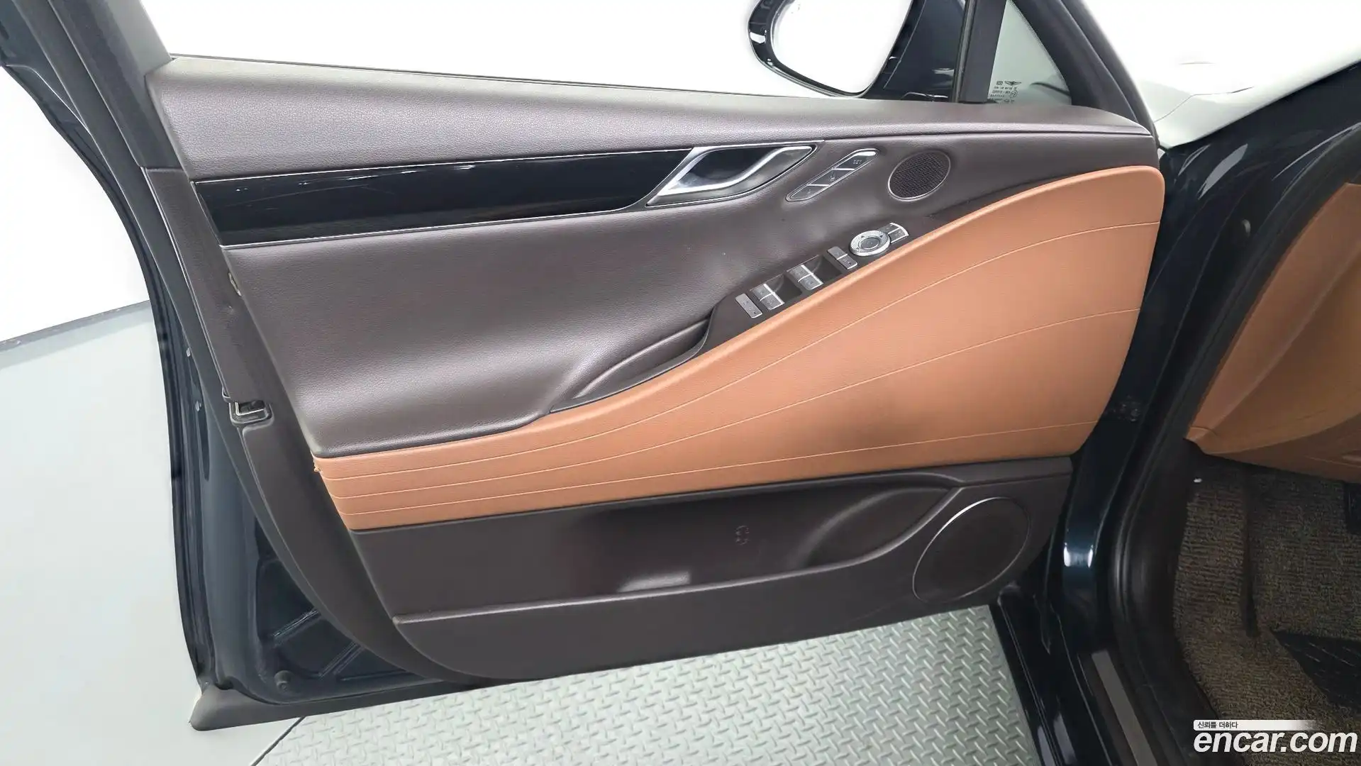G80 Genesis 2021.3-INNER-034