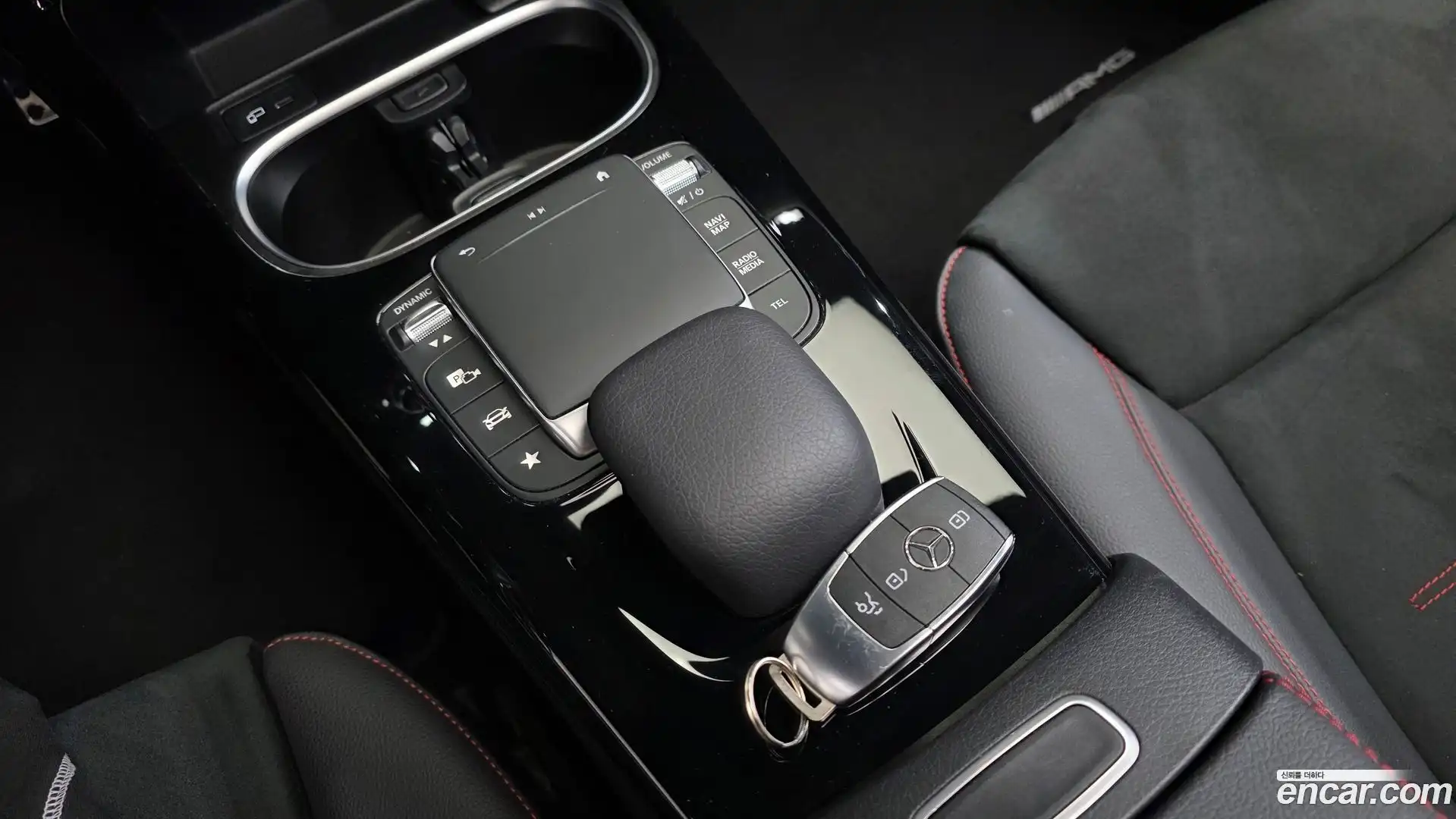 CLA-Class Mercedes-Benz 2022.11-OPTION-022