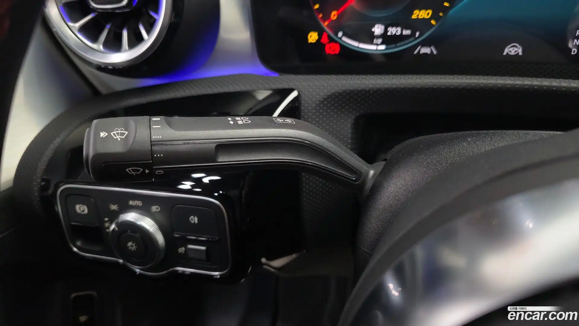 CLA-Class Mercedes-Benz 2022.11-OPTION-043
