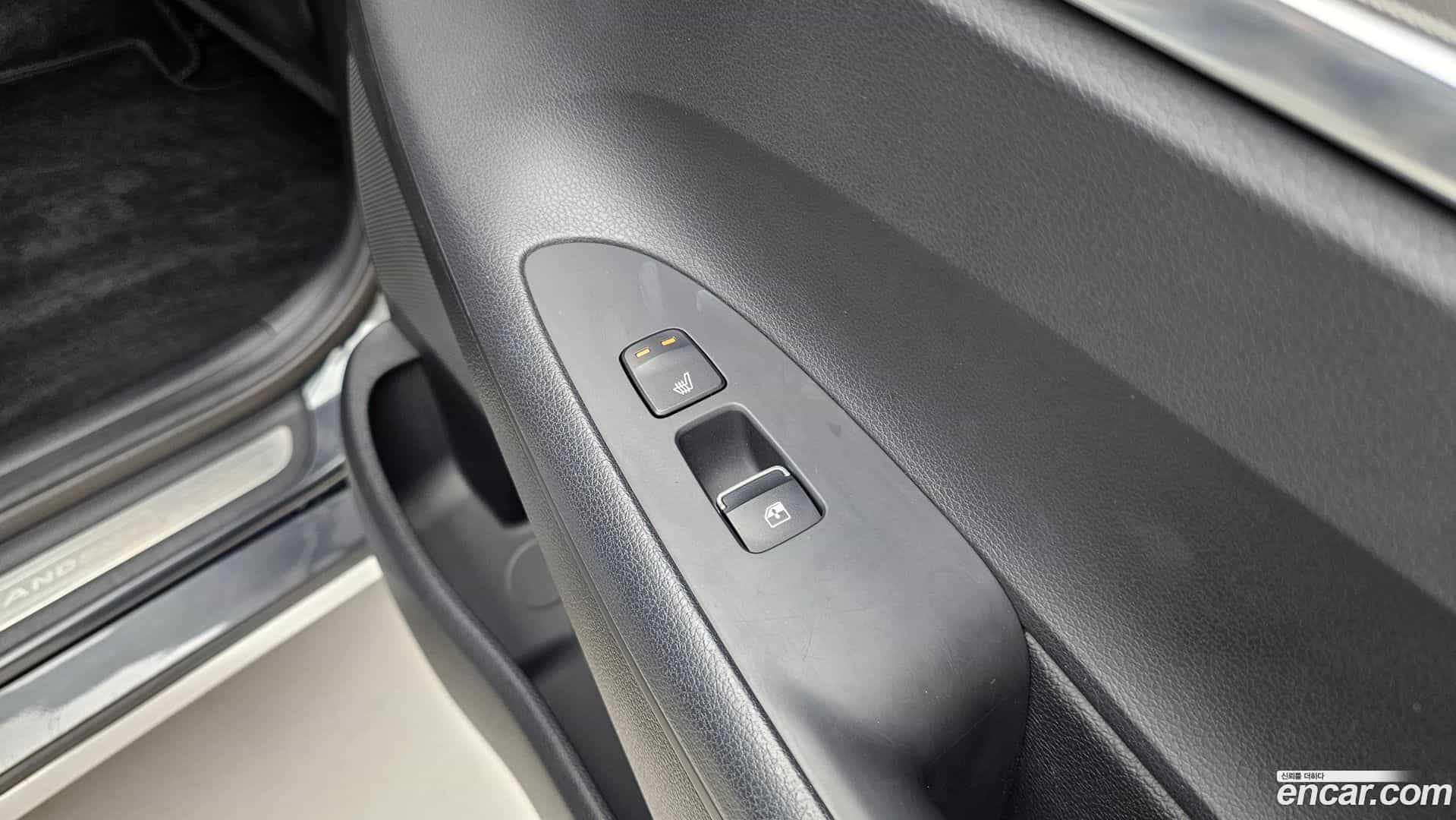 Grandeur Hyundai 2020.10-OPTION-023