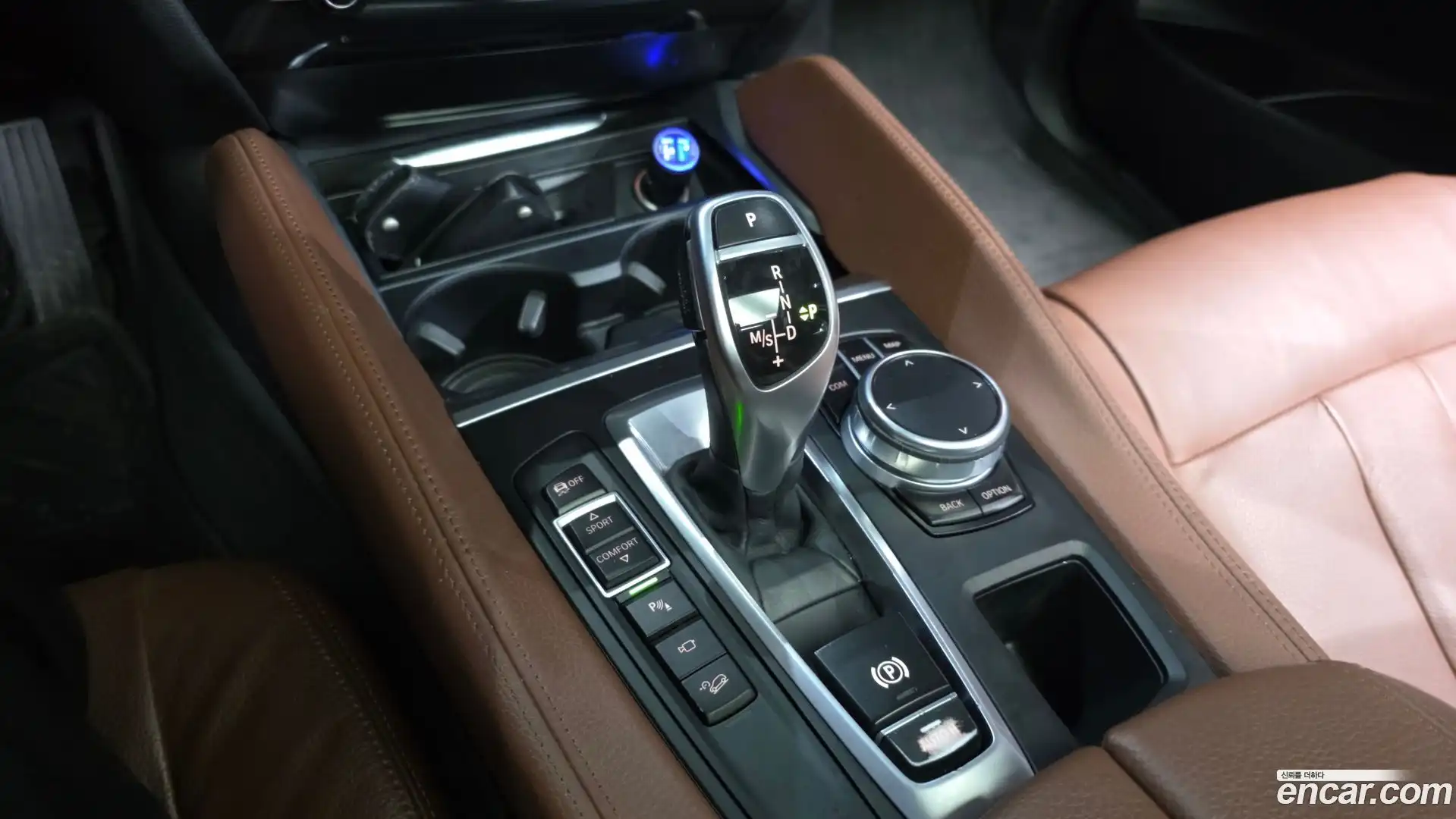 X6 BMW 2017.1-INNER-009