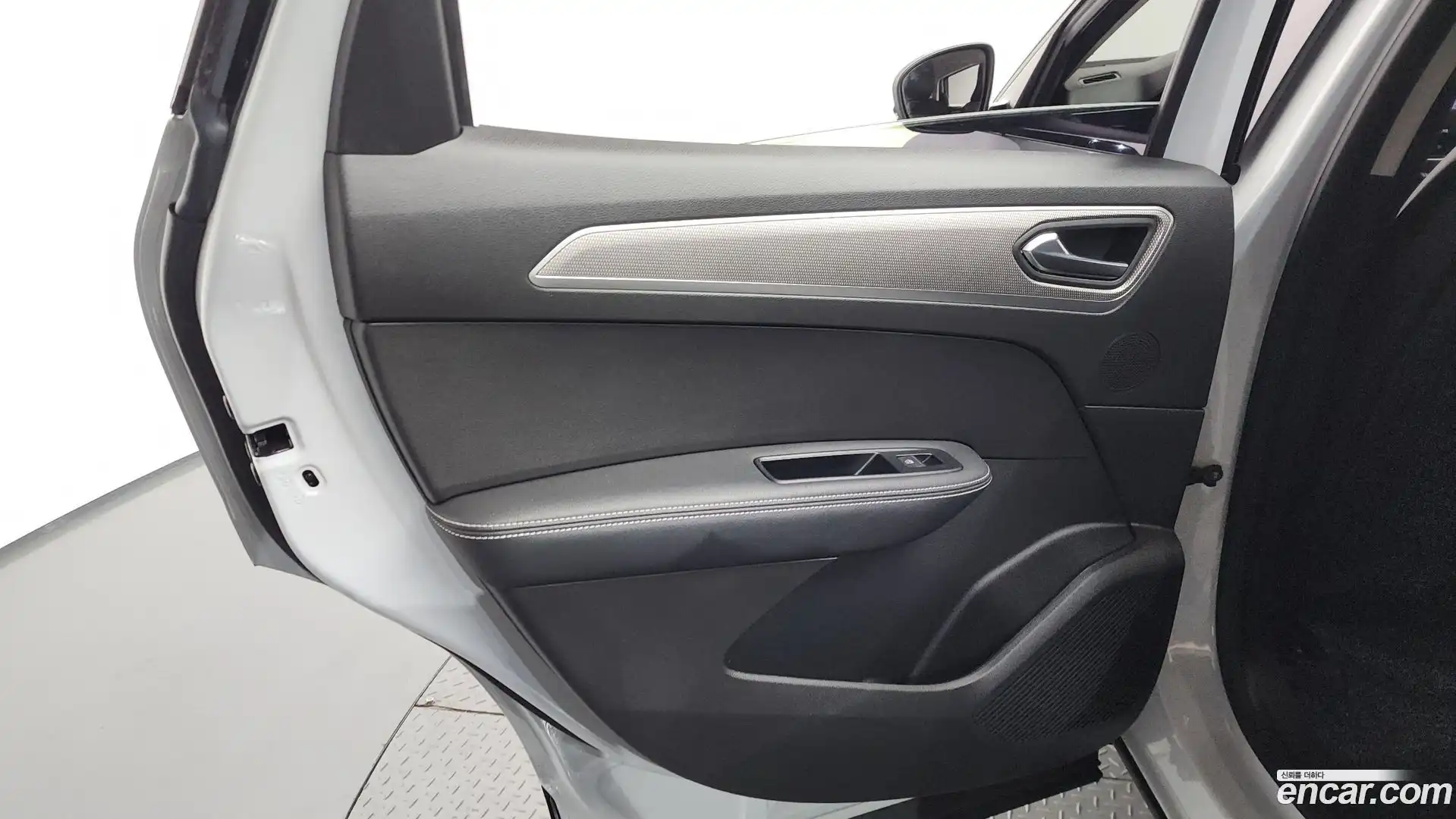 XM3 Renault Korea 2023.1-INNER-035