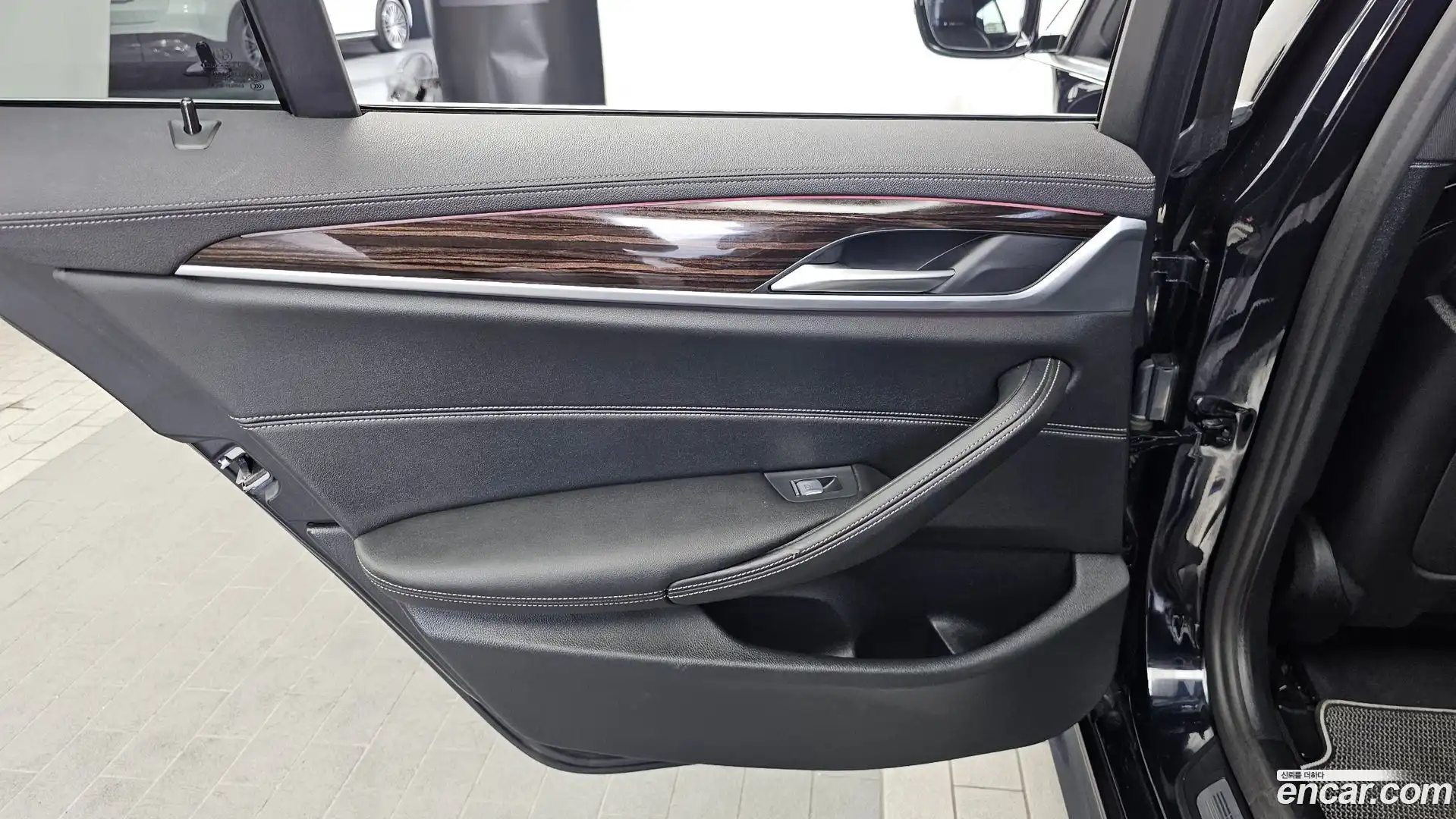 5-Series BMW 2021.10-INNER-035