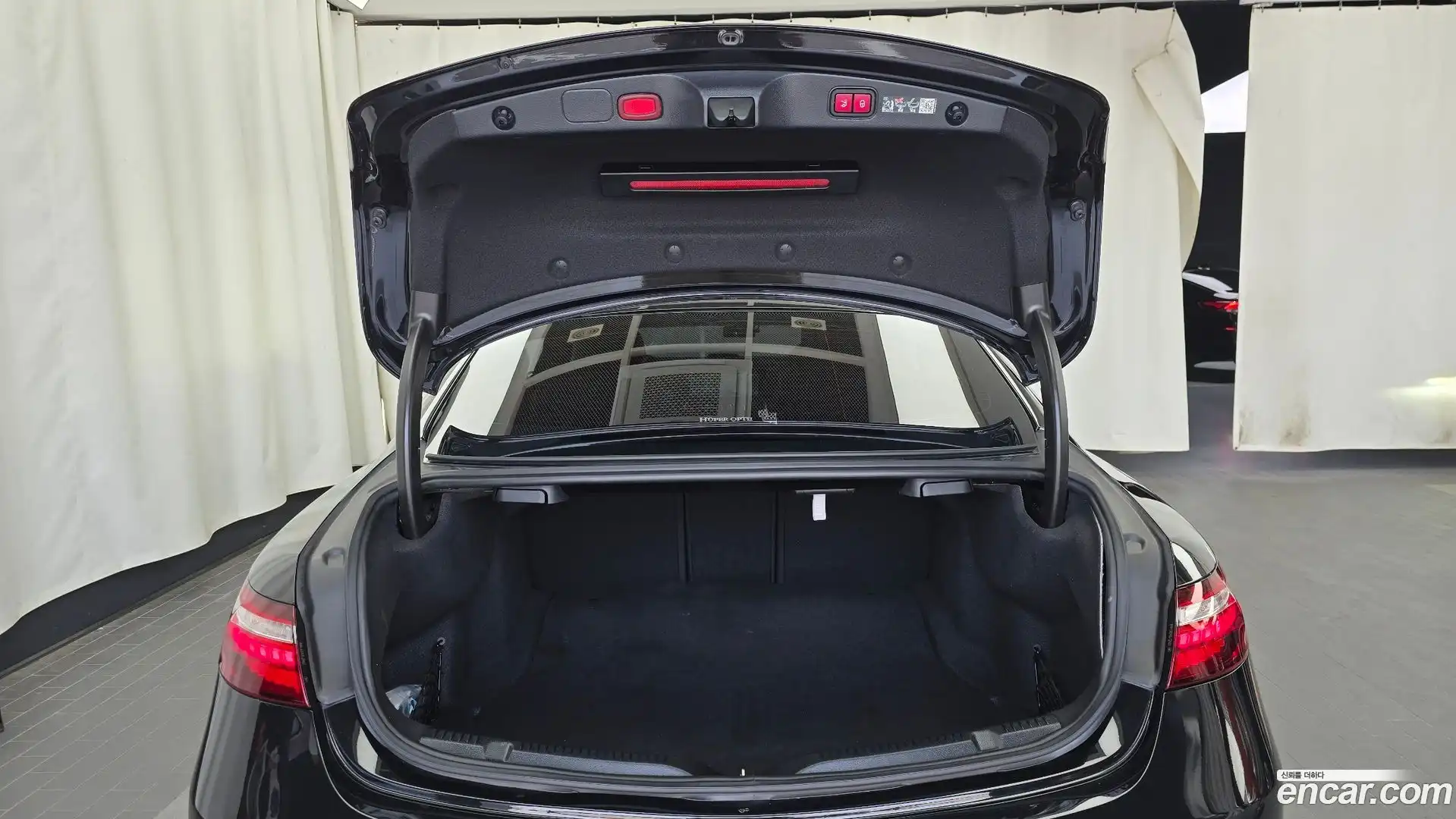 E-Class Mercedes-Benz 2023.1-OPTION-024