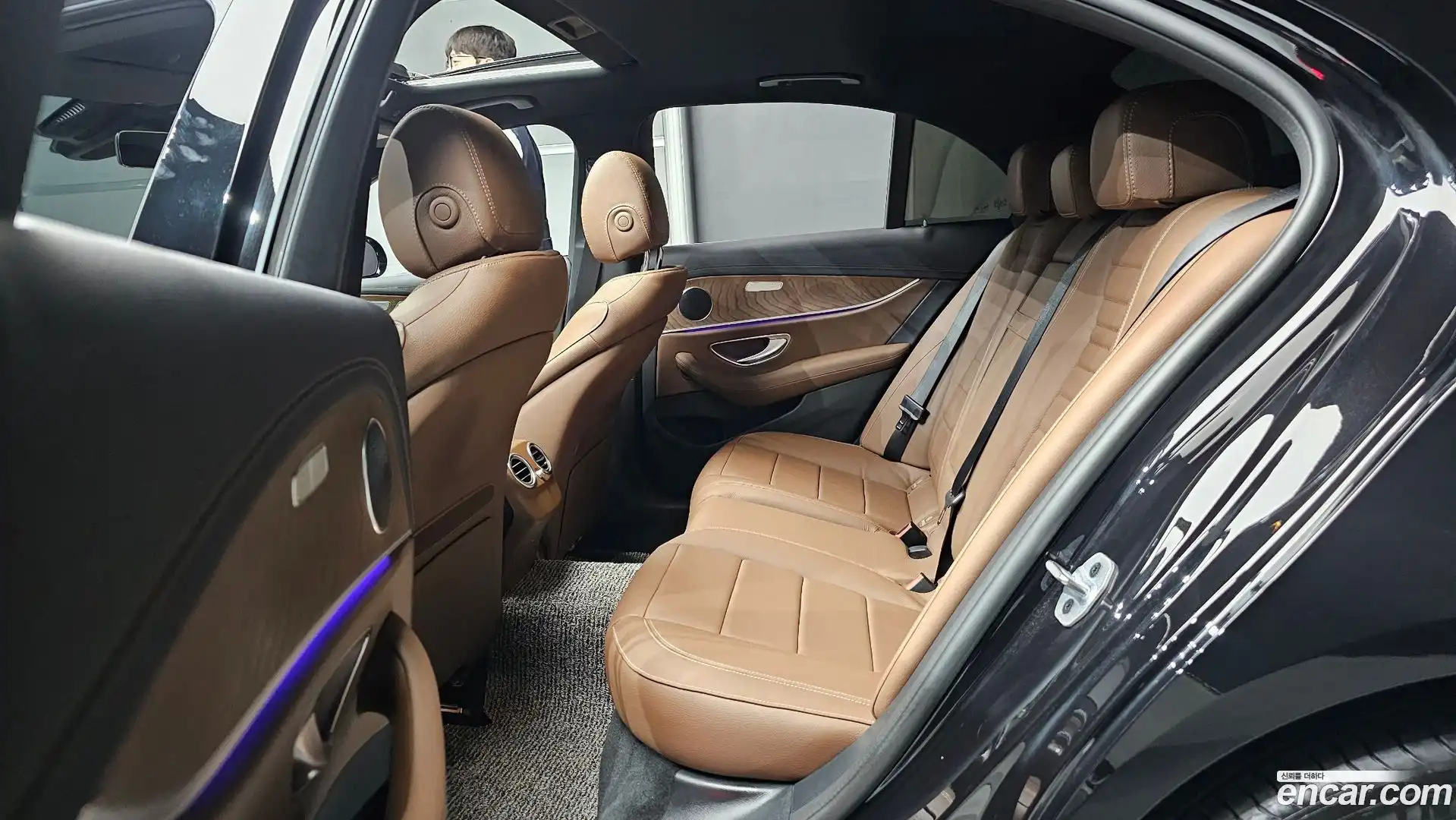 E-Class Mercedes-Benz 2023.8-OPTION-016