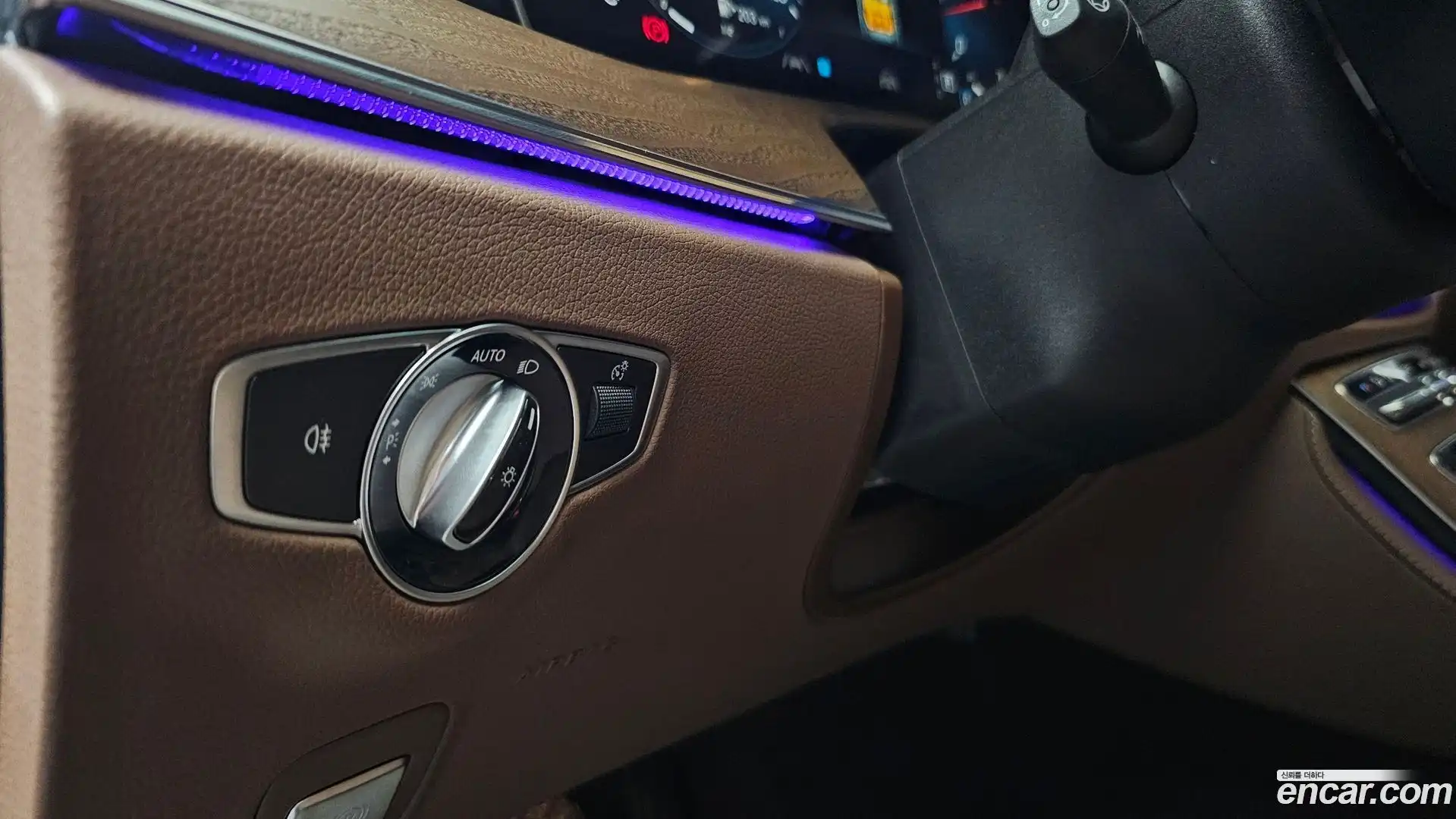 E-Class Mercedes-Benz 2023.8-OPTION-041