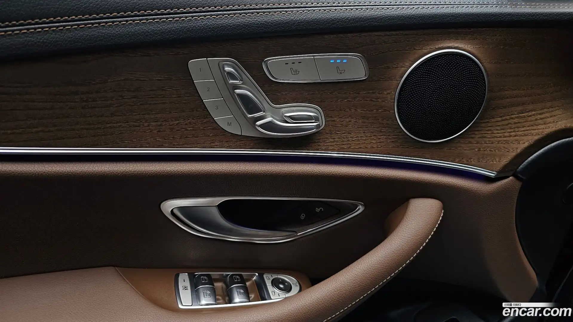 E-Class Mercedes-Benz 2023.8-OPTION-043