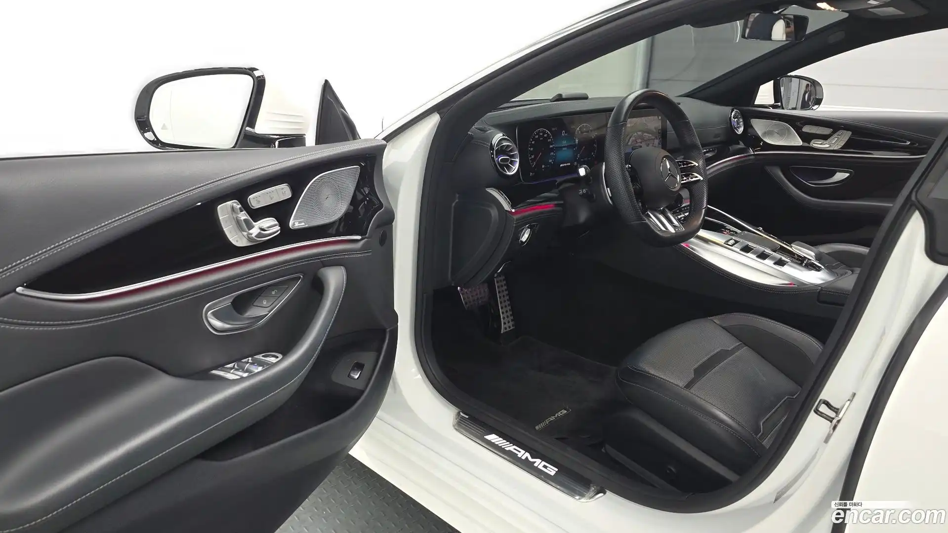 AMG GT Mercedes-Benz 2022.7-INNER-010