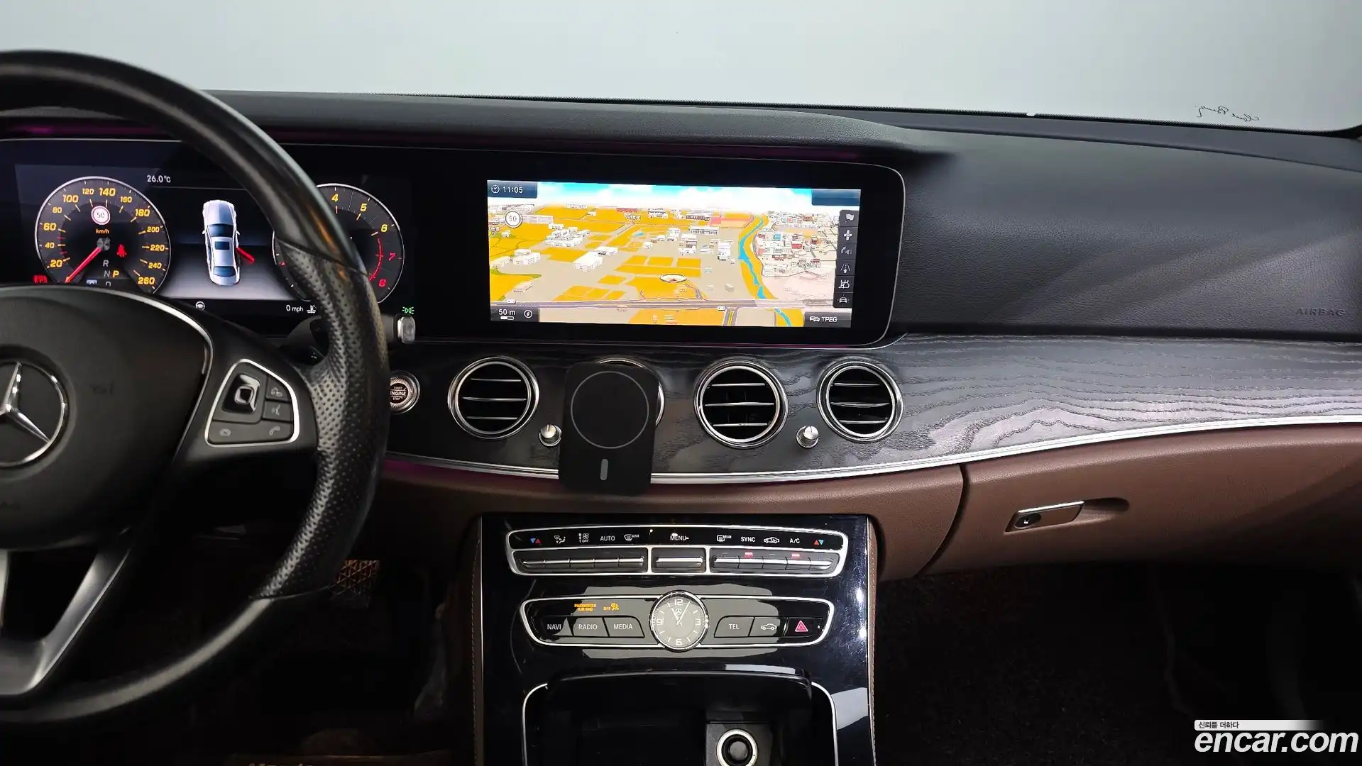 E-Class Mercedes-Benz 2016.5-OPTION-018
