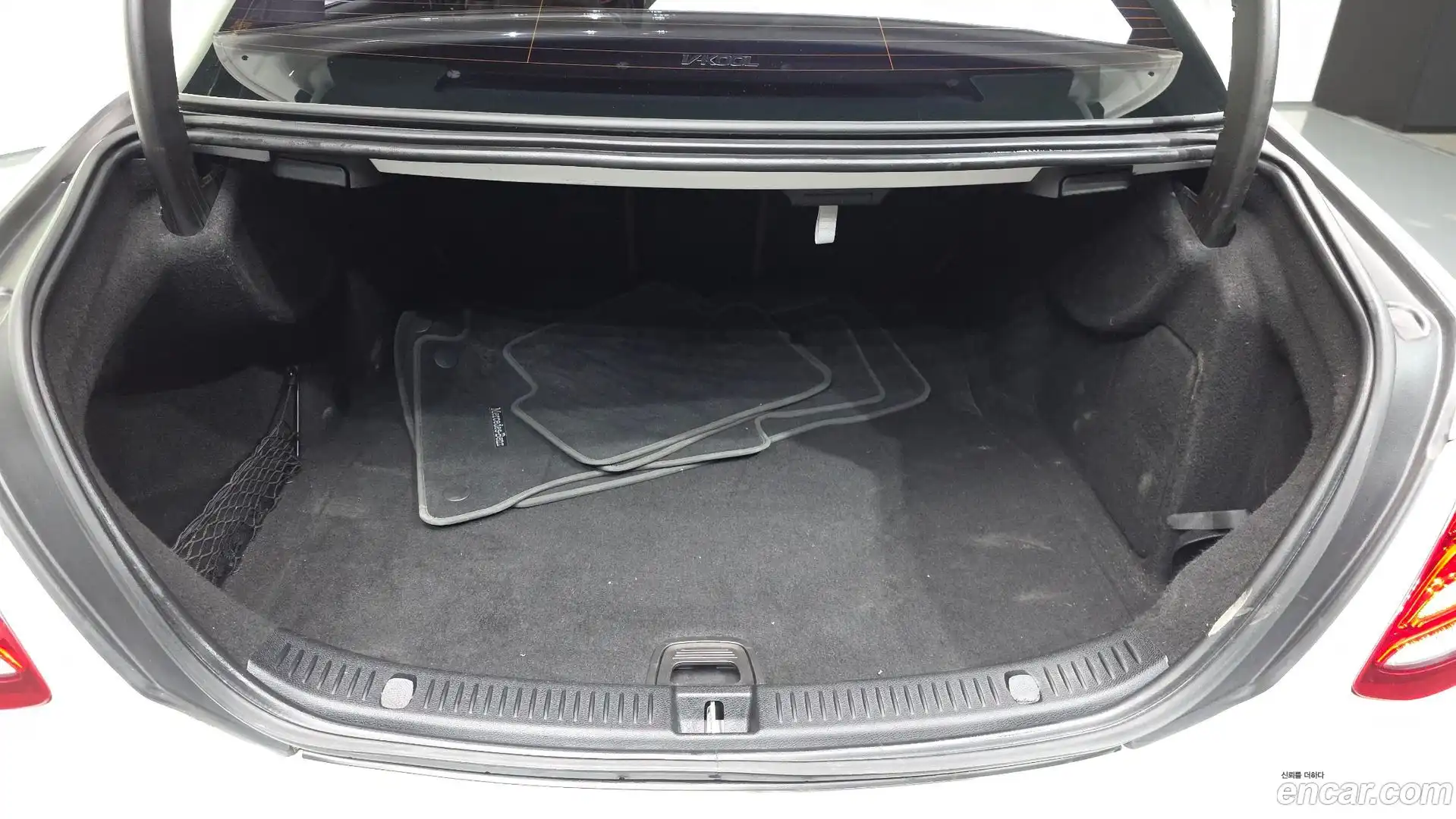 E-Class Mercedes-Benz 2016.5-OPTION-024