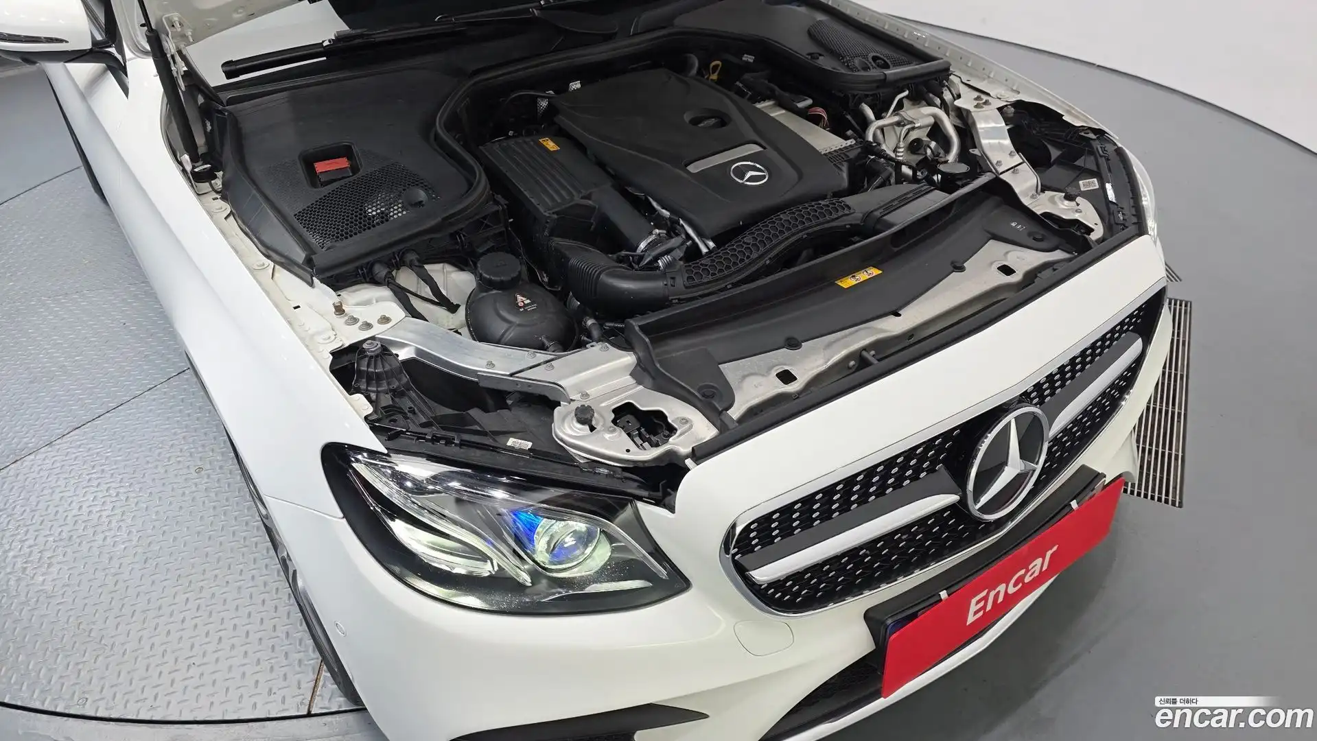 E-Class Mercedes-Benz 2019.0-OUTER-006