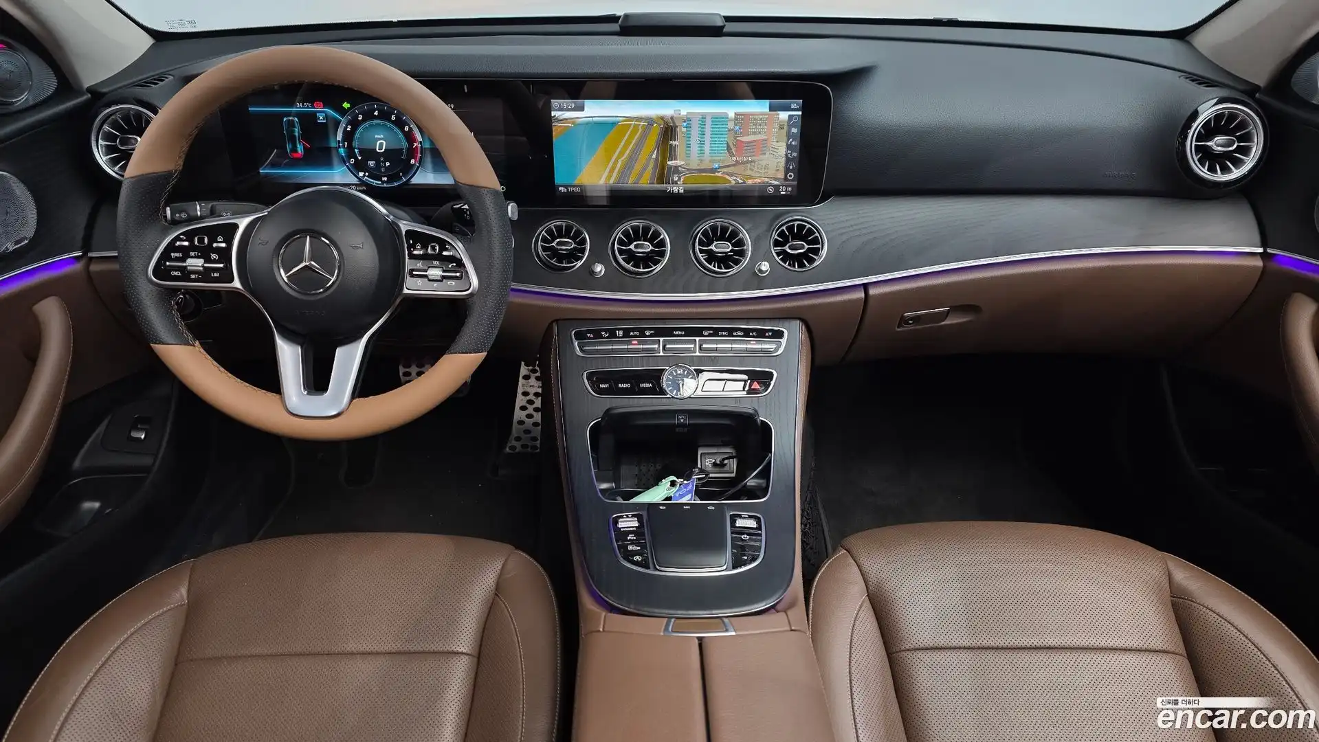E-Class Mercedes-Benz 2019.0-INNER-007