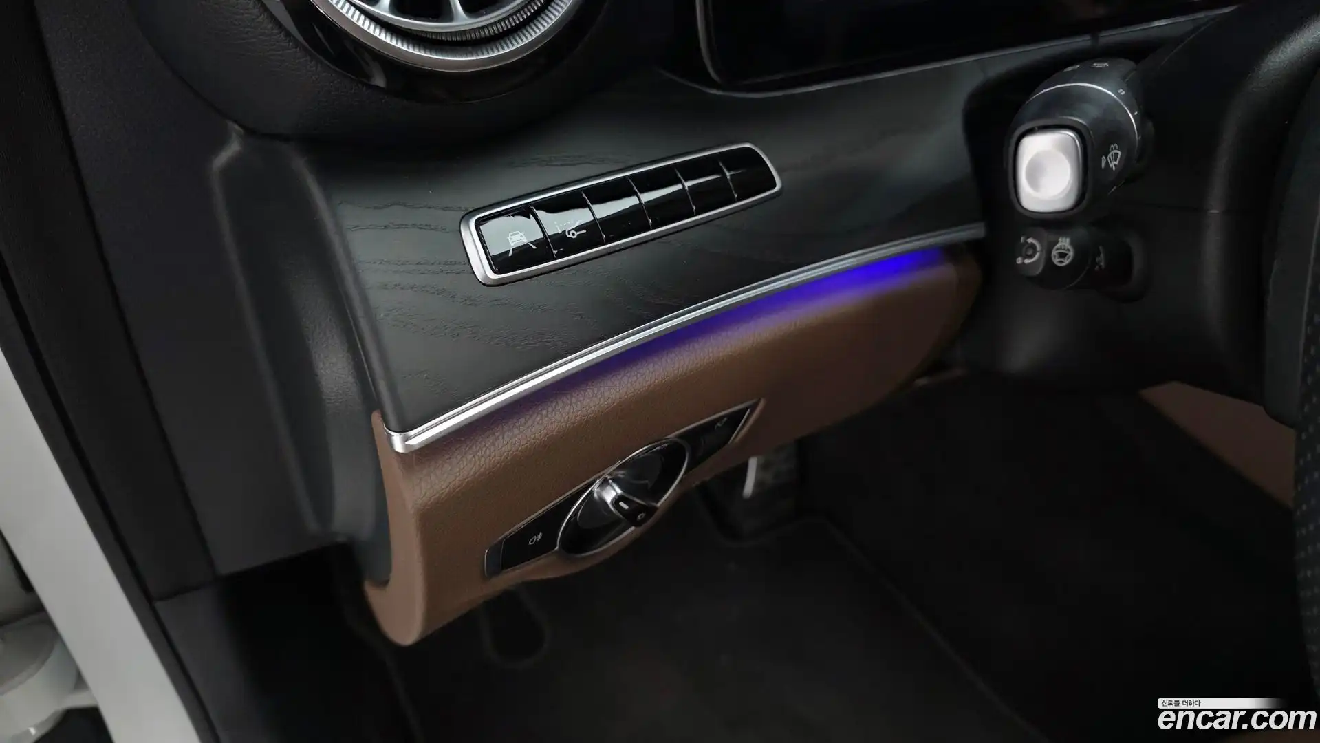 E-Class Mercedes-Benz 2019.0-OPTION-018