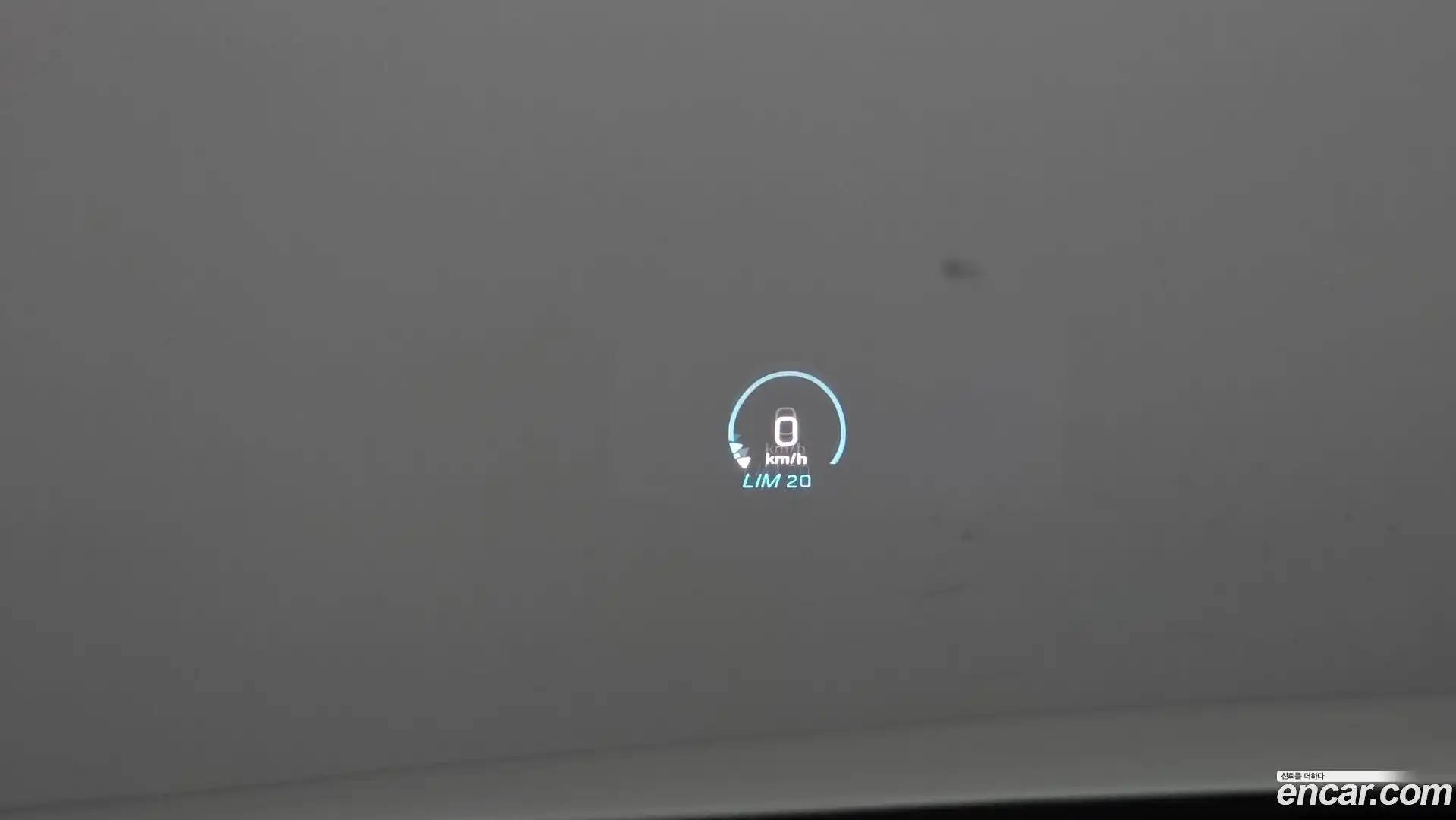 E-Class Mercedes-Benz 2019.0-OPTION-019