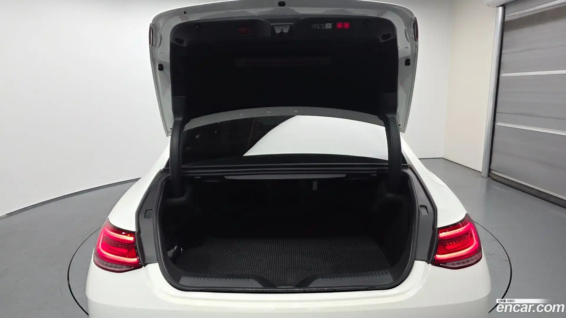 CLS-Class Mercedes-Benz 2023.2-OPTION-024