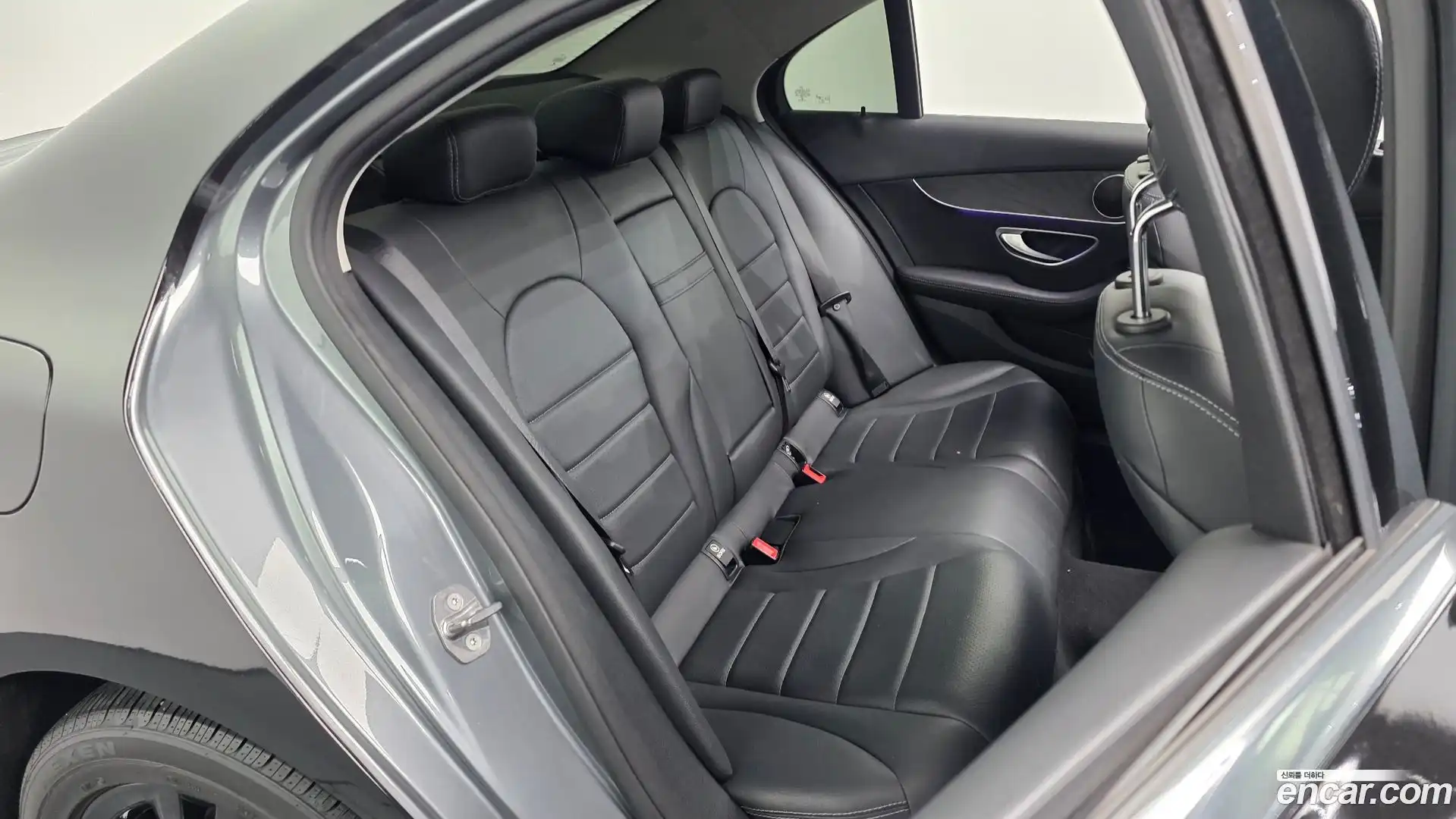 C-Class Mercedes-Benz 2019.1-OPTION-015