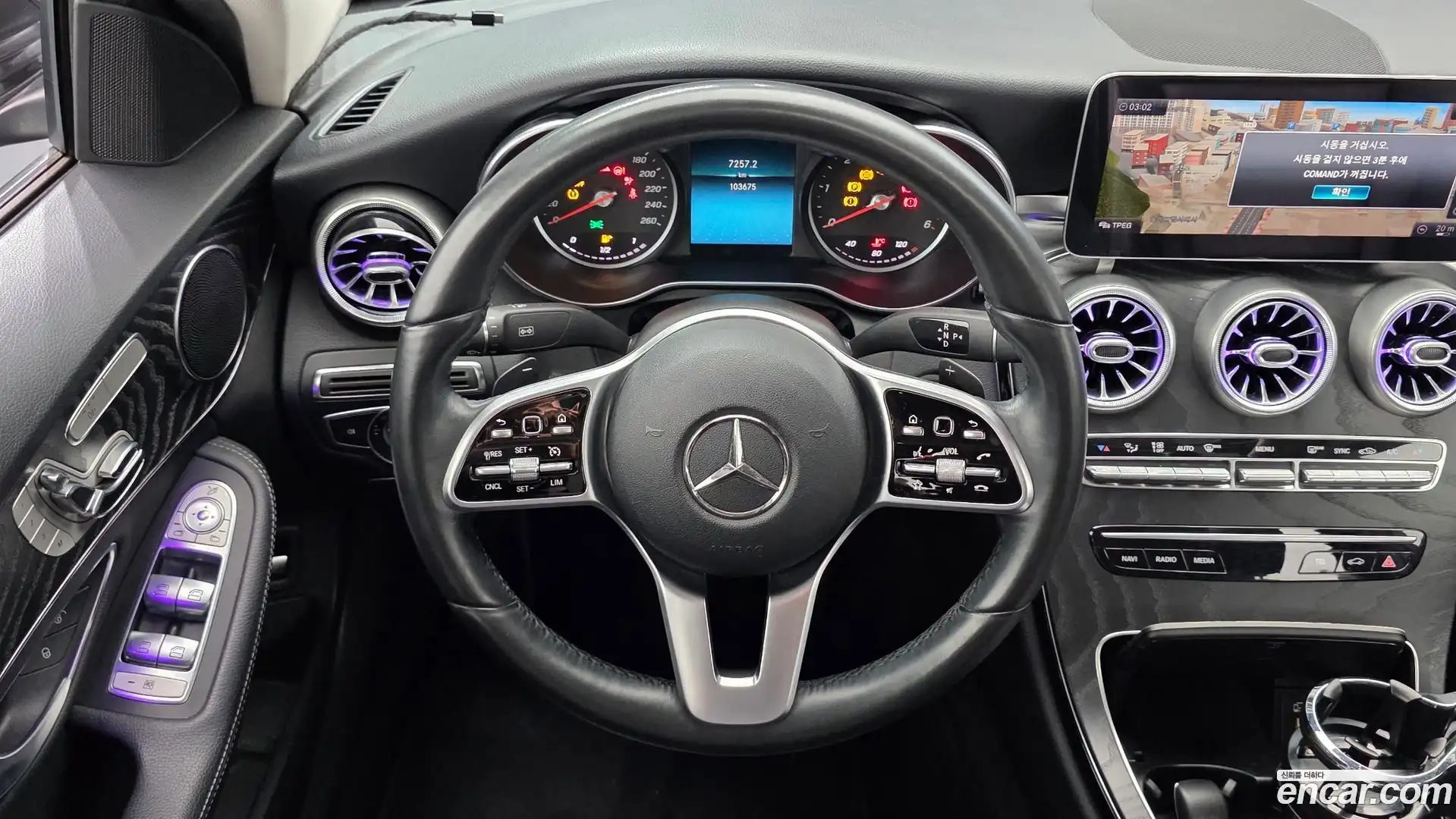 C-Class Mercedes-Benz 2019.1-OPTION-017