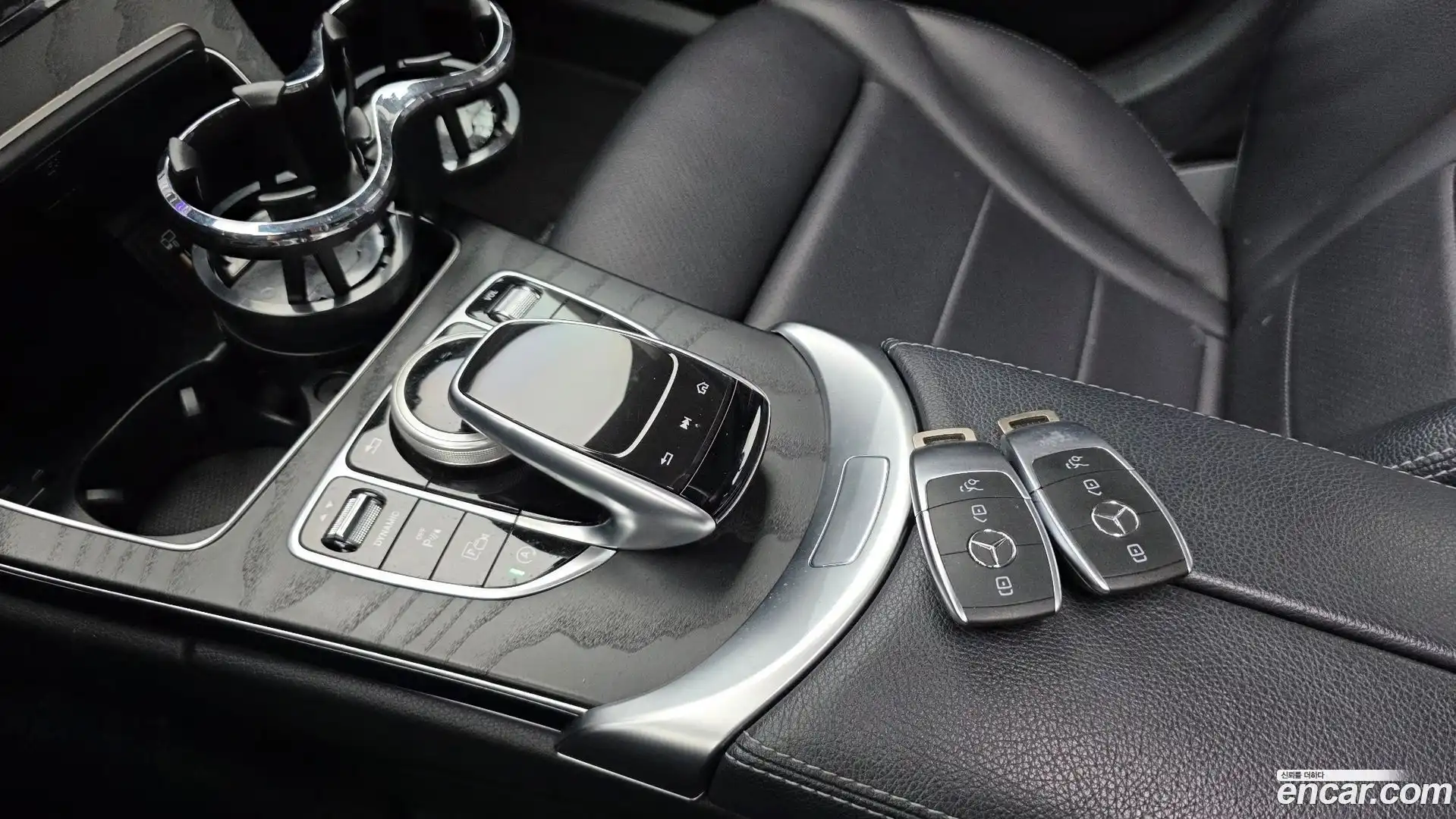 C-Class Mercedes-Benz 2019.1-OPTION-021