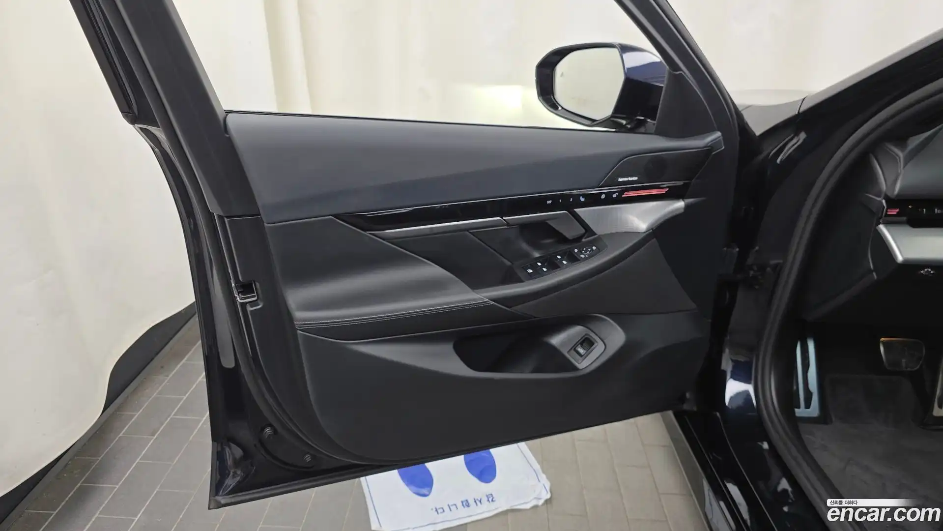 5-Series BMW 2024.2-INNER-034