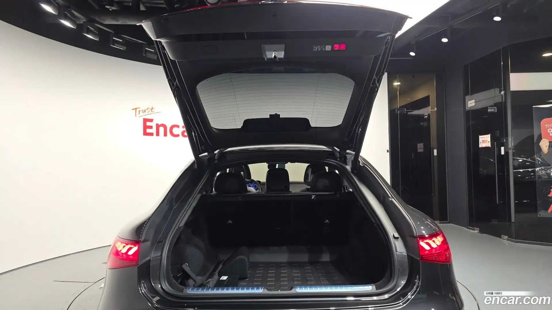 EQS Mercedes-Benz 2022.2-OPTION-024
