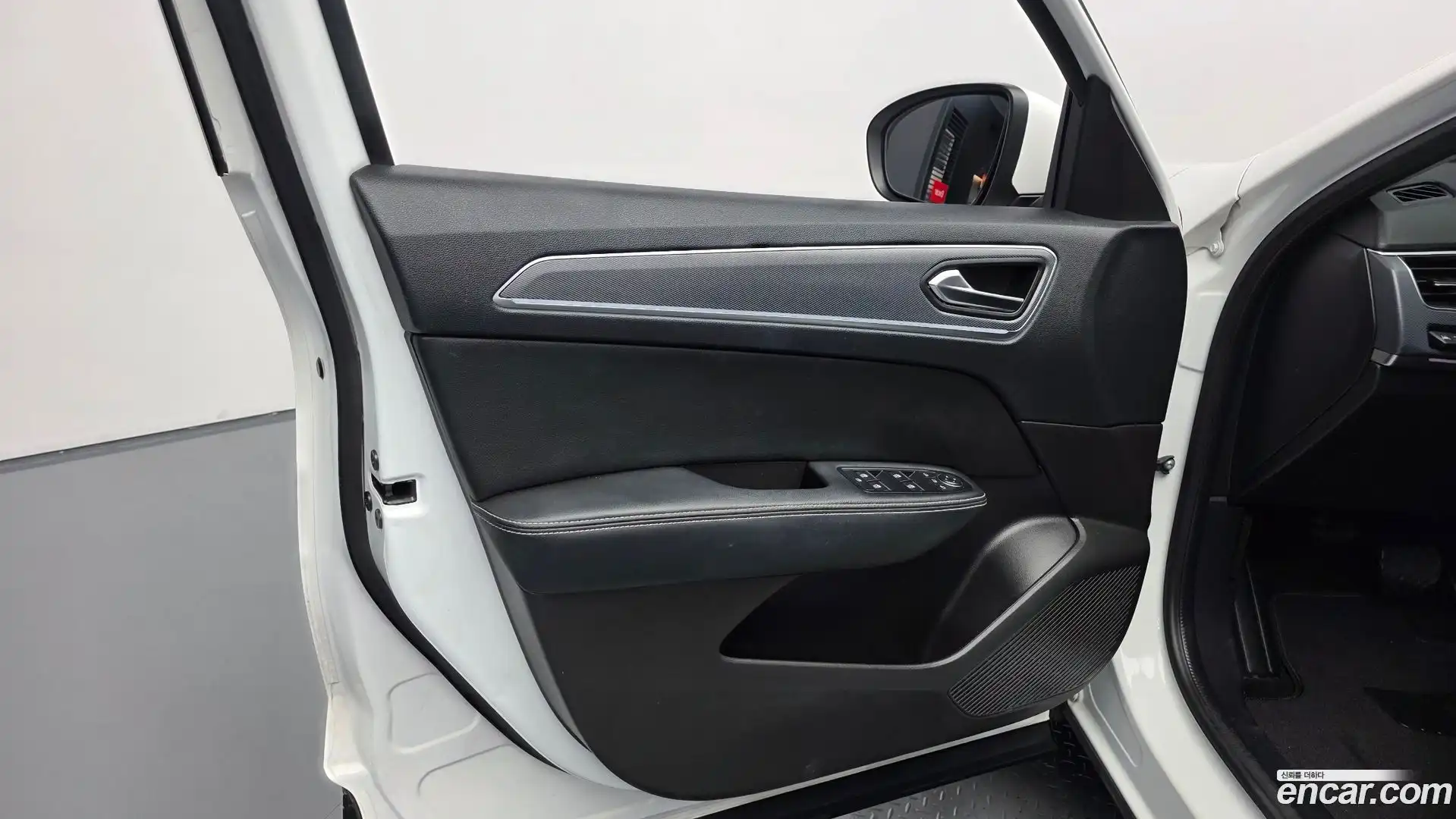 XM3 Renault Korea 2022.7-INNER-034