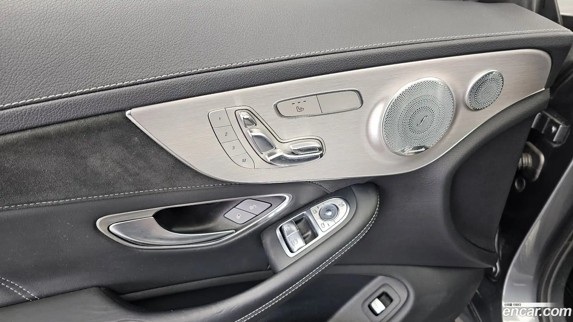 C-Class Mercedes-Benz 2018.5-OPTION-023